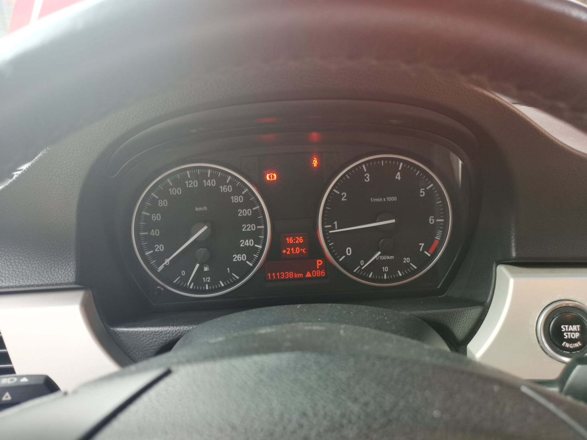 宝马3系 2011款 318i 领先型