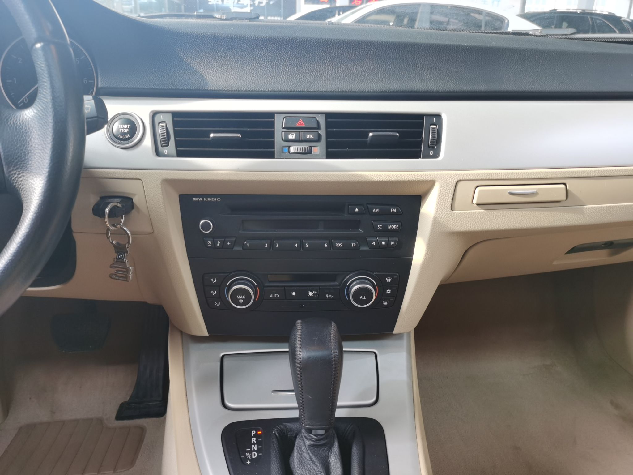 宝马3系 2011款 318i 领先型