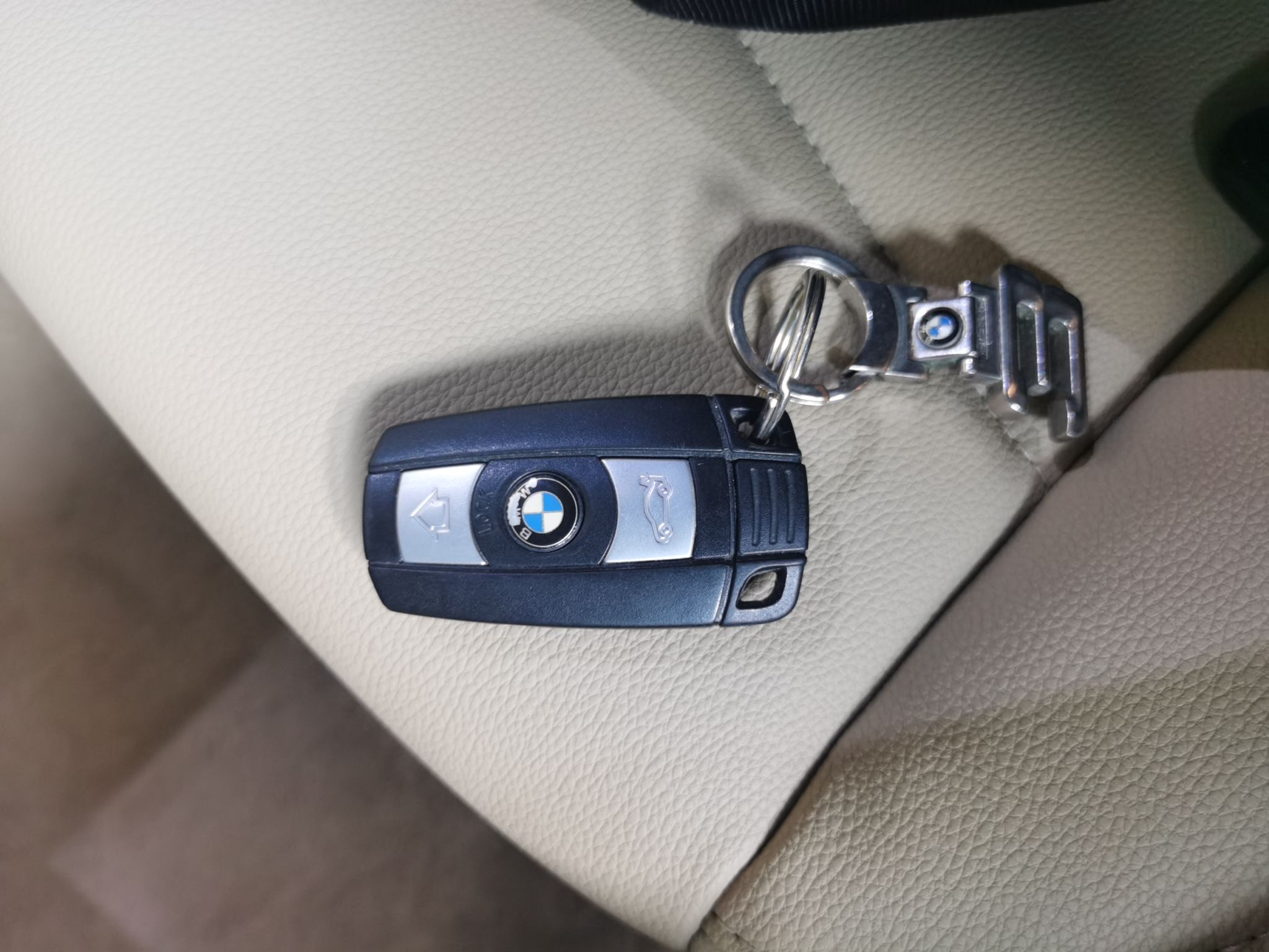 宝马3系 2011款 318i 领先型