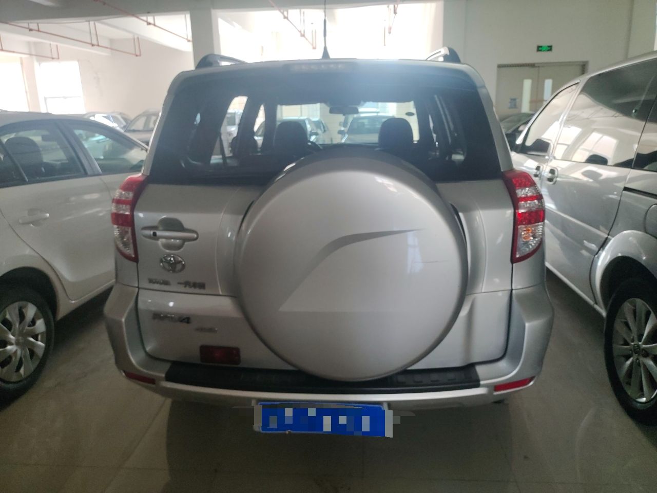 丰田 RAV4 2009款 2.4L 自动豪华版