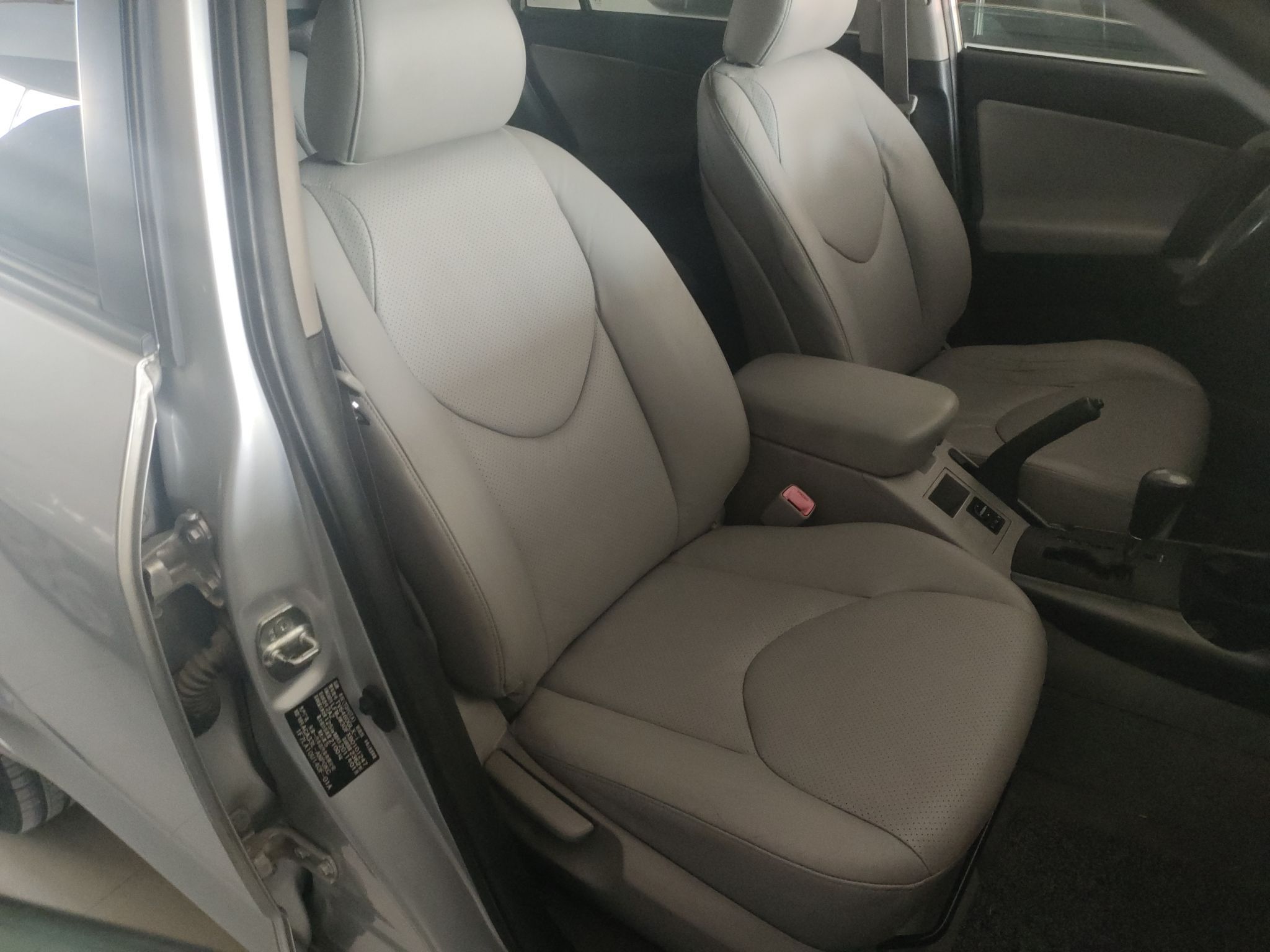 丰田 RAV4 2009款 2.4L 自动豪华版