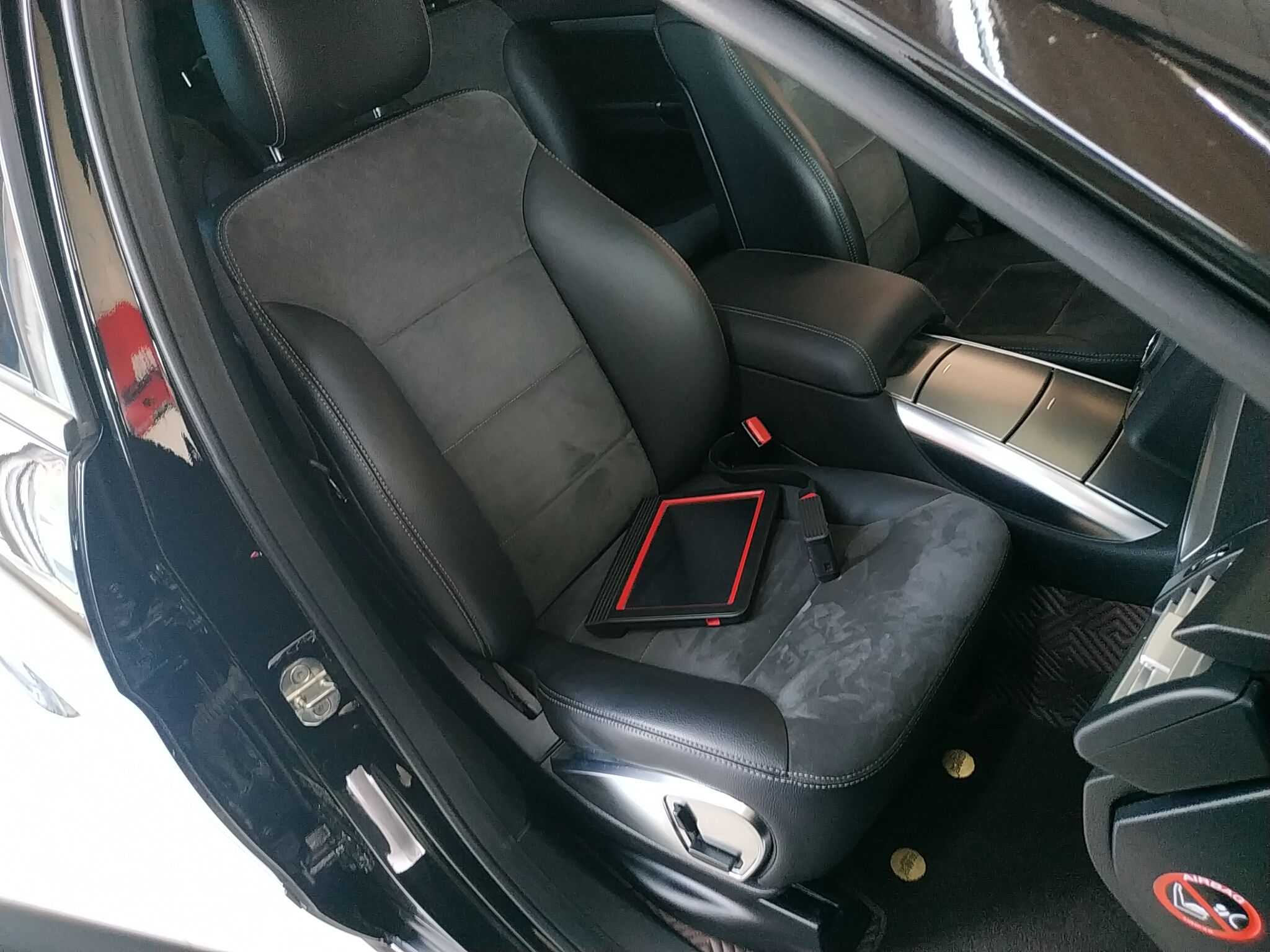 奔驰R级 2014款 R 320 4MATIC 商务型(进口)