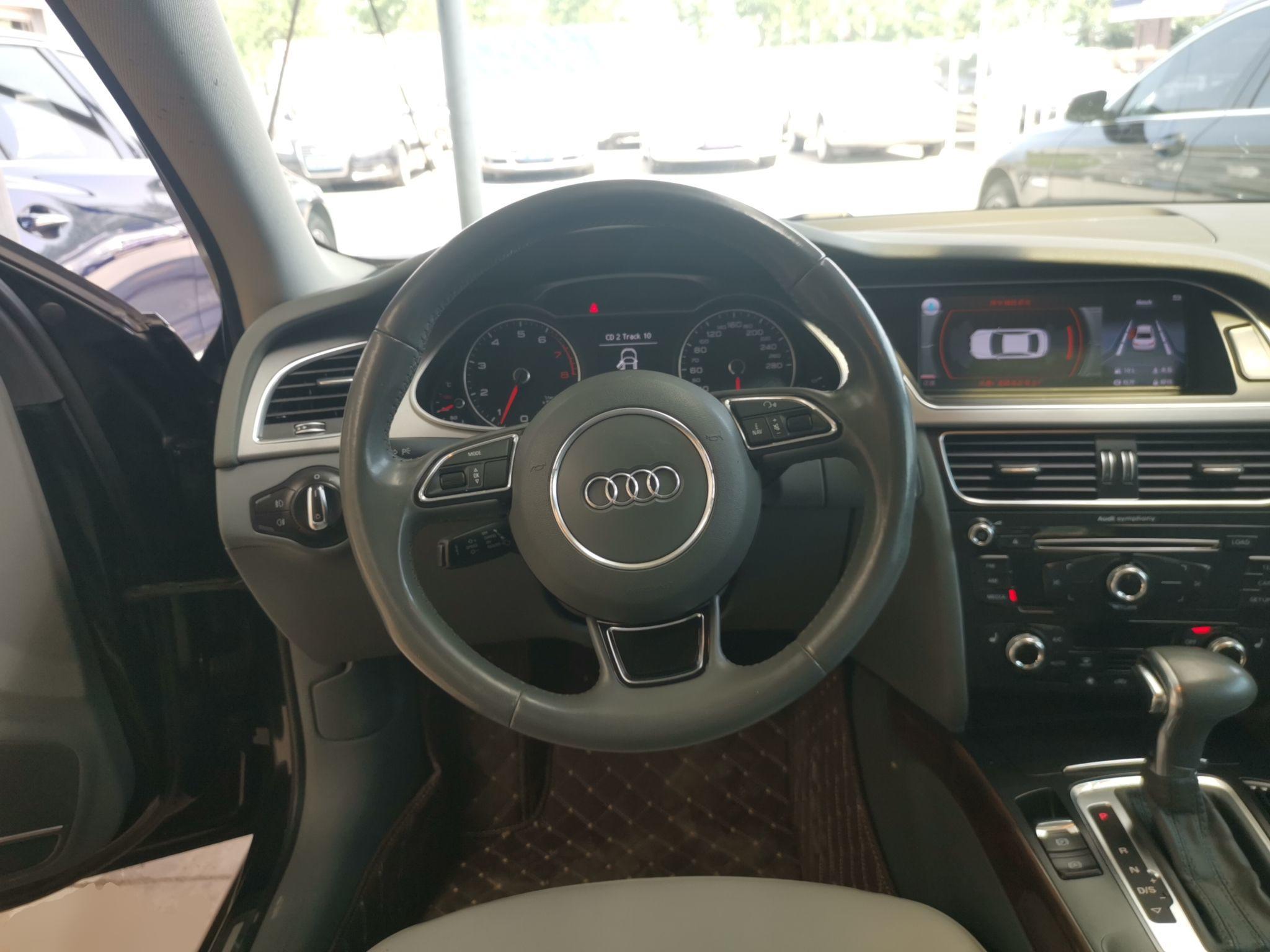 奥迪A4L 2015款 35 TFSI 自动舒适型