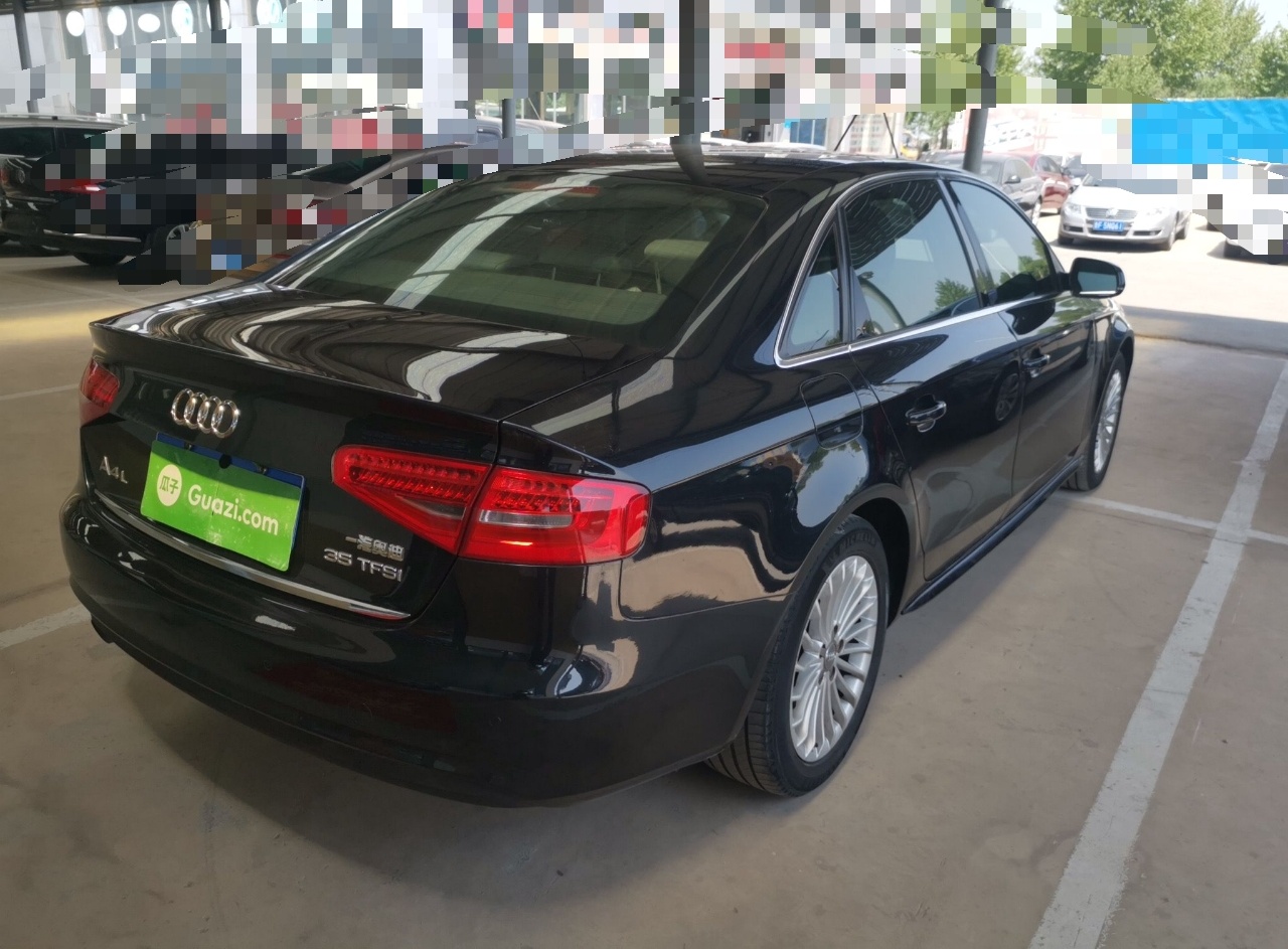 奥迪A4L 2015款 35 TFSI 自动舒适型