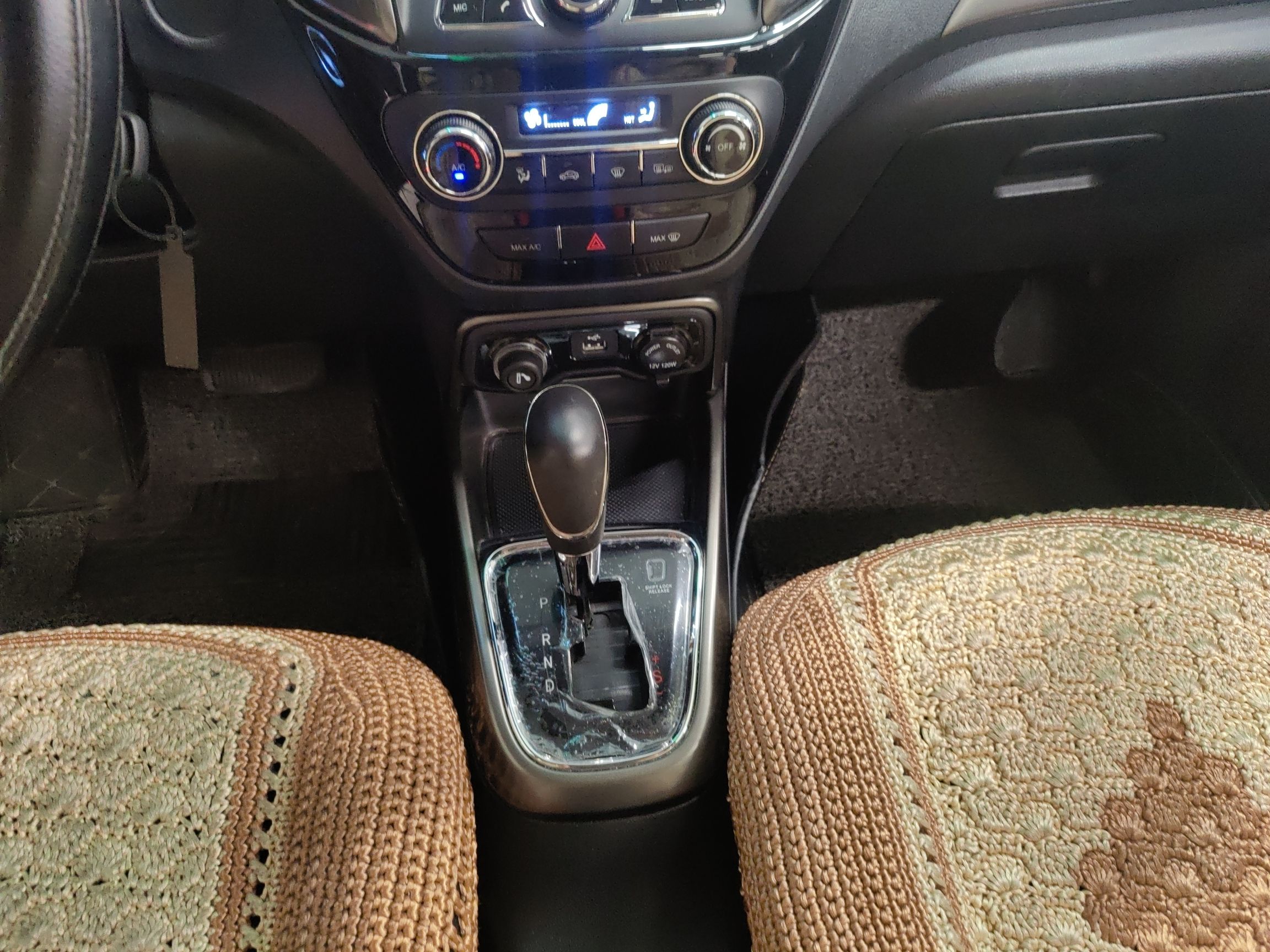 长安CS15 2016款 1.5L 自动时尚版