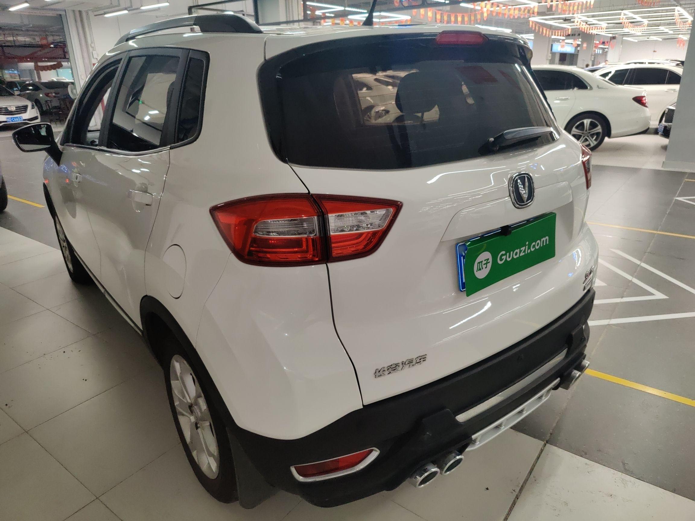 长安CS15 2016款 1.5L 自动时尚版