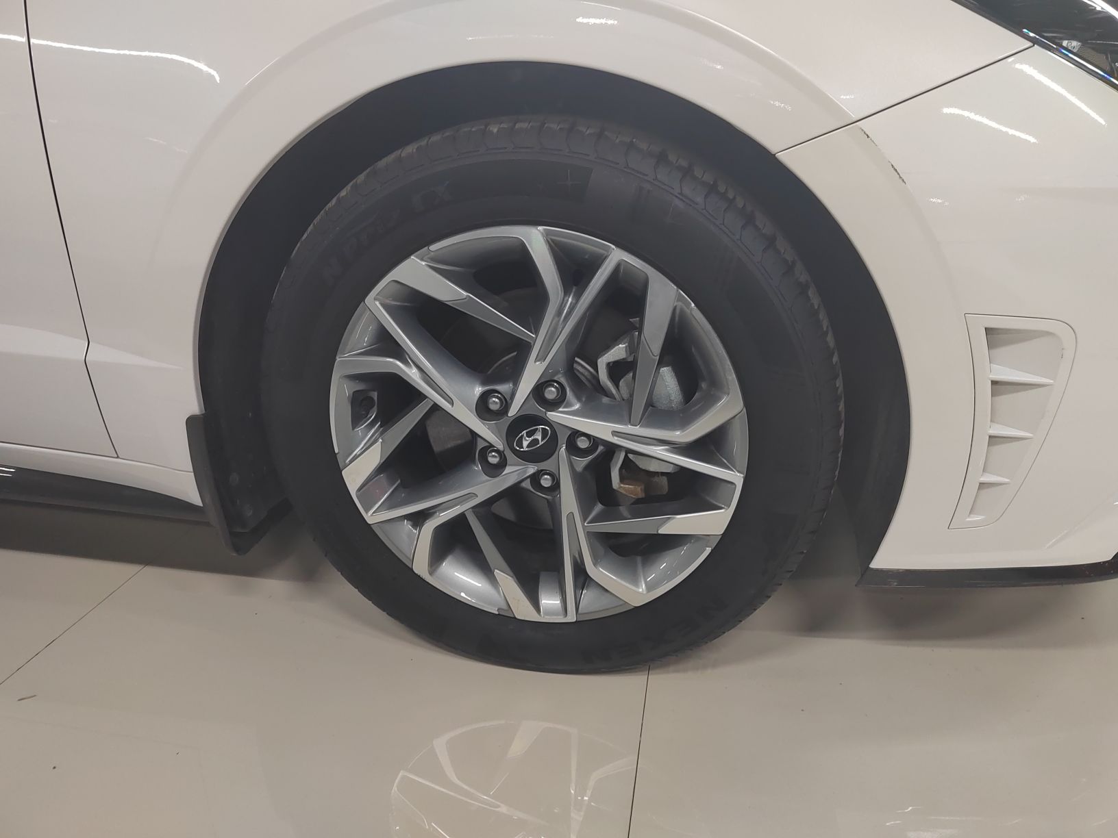 现代 索纳塔 2020款 270TGDi GLS DCT精英版