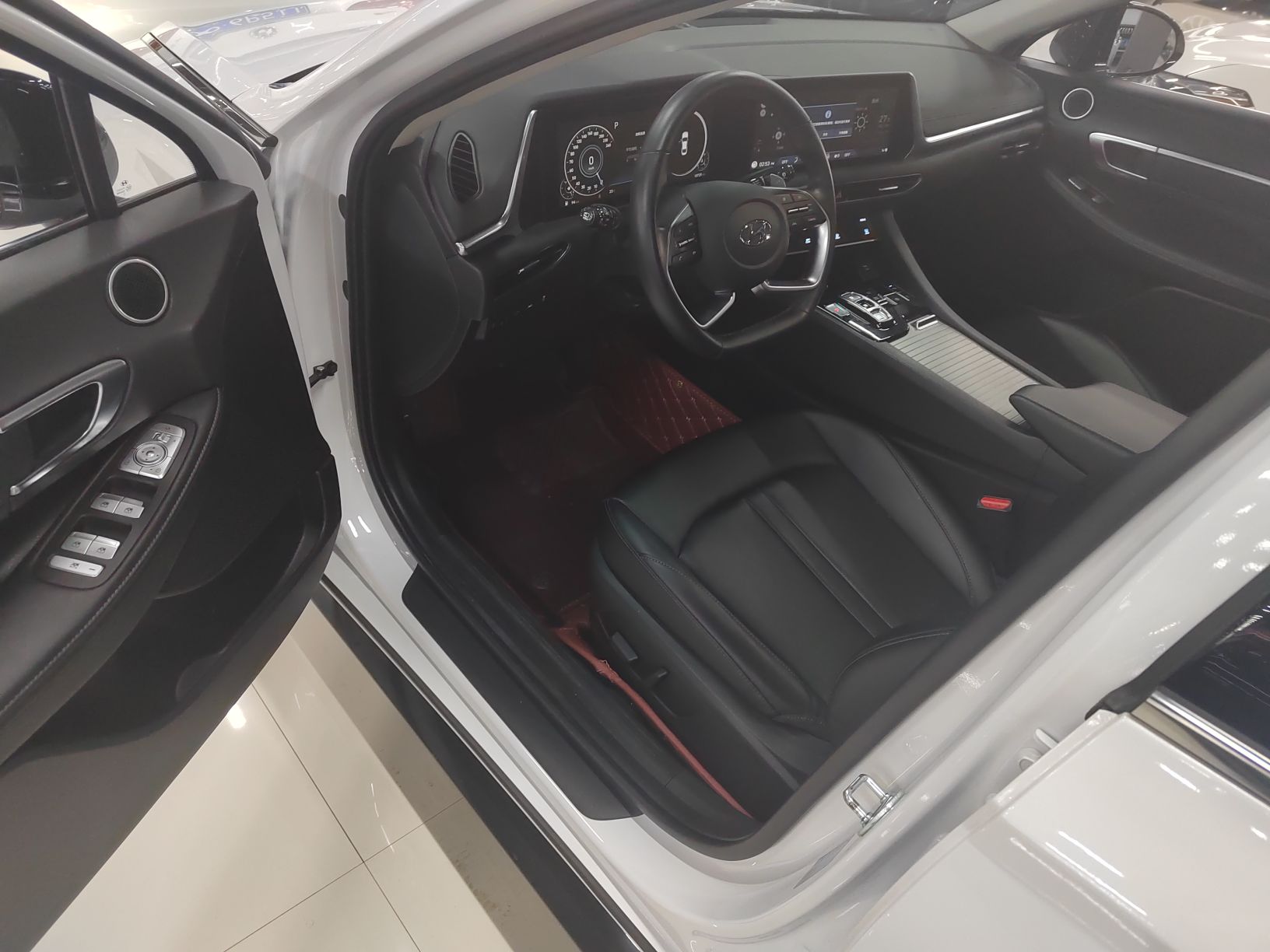 现代 索纳塔 2020款 270TGDi GLS DCT精英版