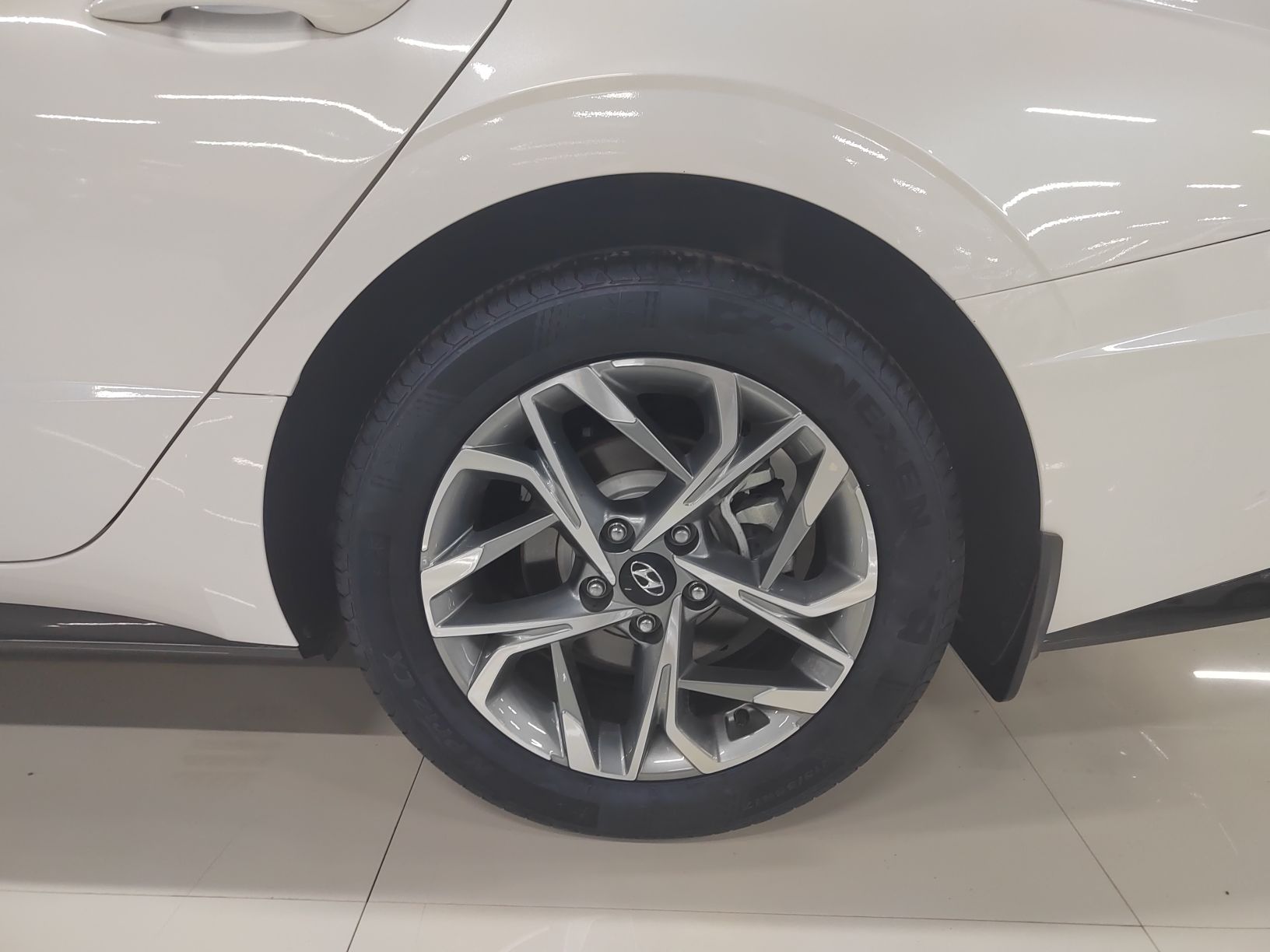 现代 索纳塔 2020款 270TGDi GLS DCT精英版