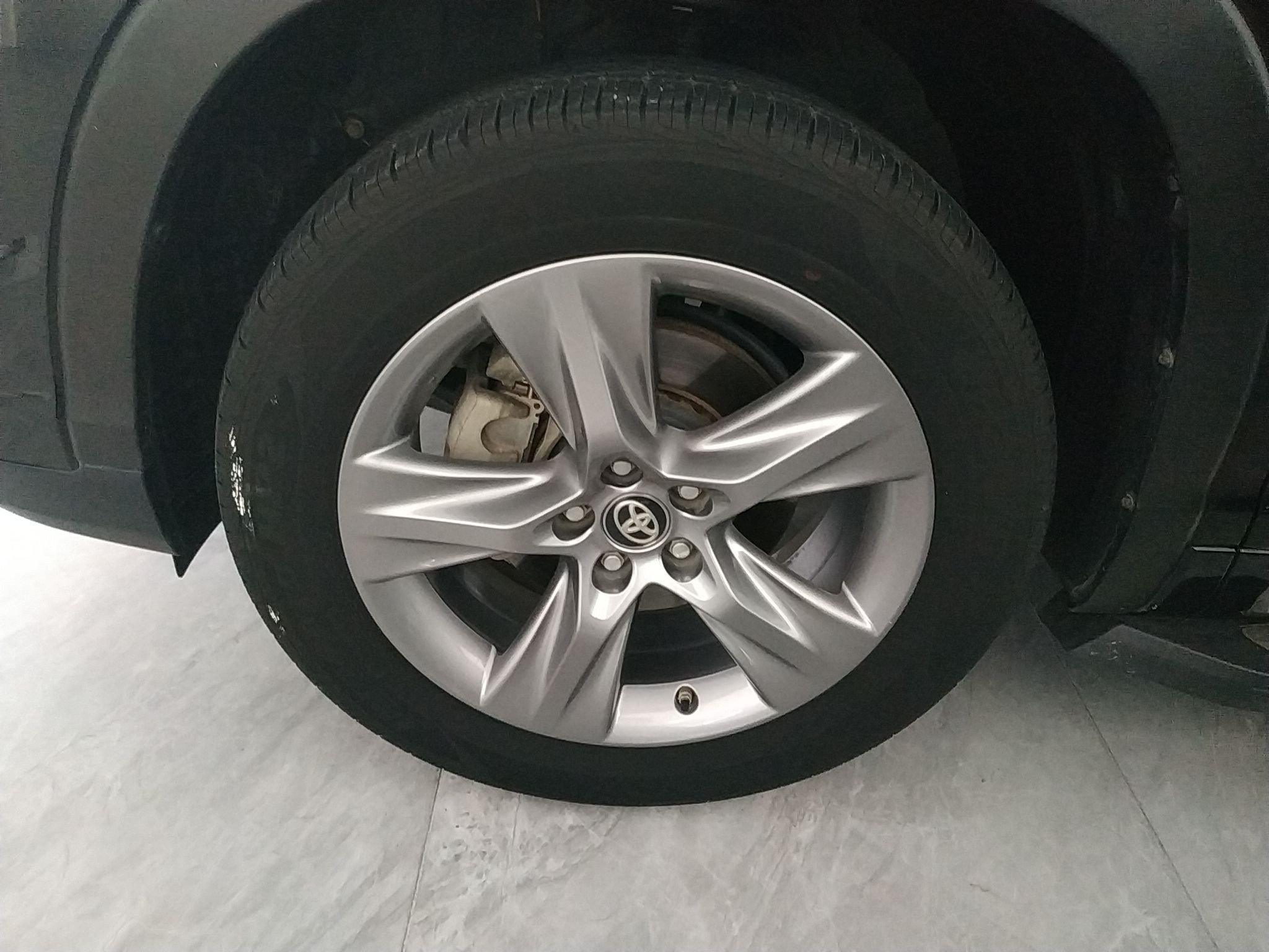 丰田 汉兰达 2018款 2.0T 四驱豪华版 7座 国VI