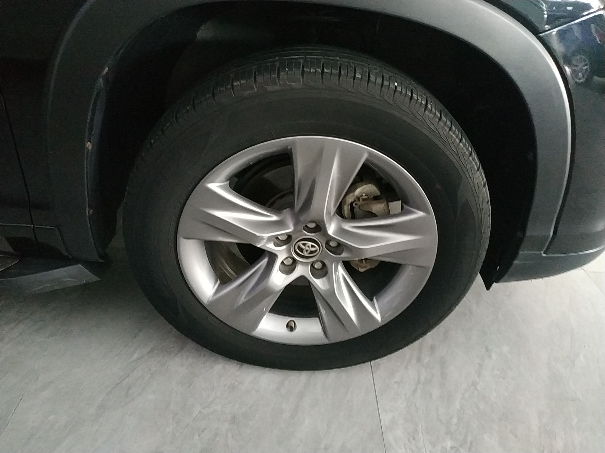 丰田 汉兰达 2018款 2.0T 四驱豪华版 7座 国VI