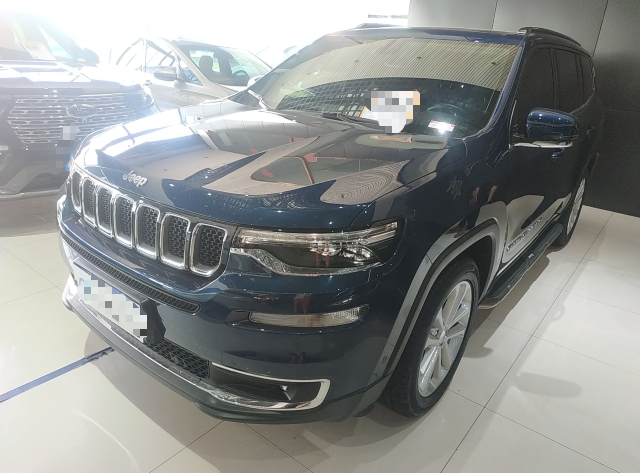 Jeep 大指挥官 2020款 2.0T 两驱精英版