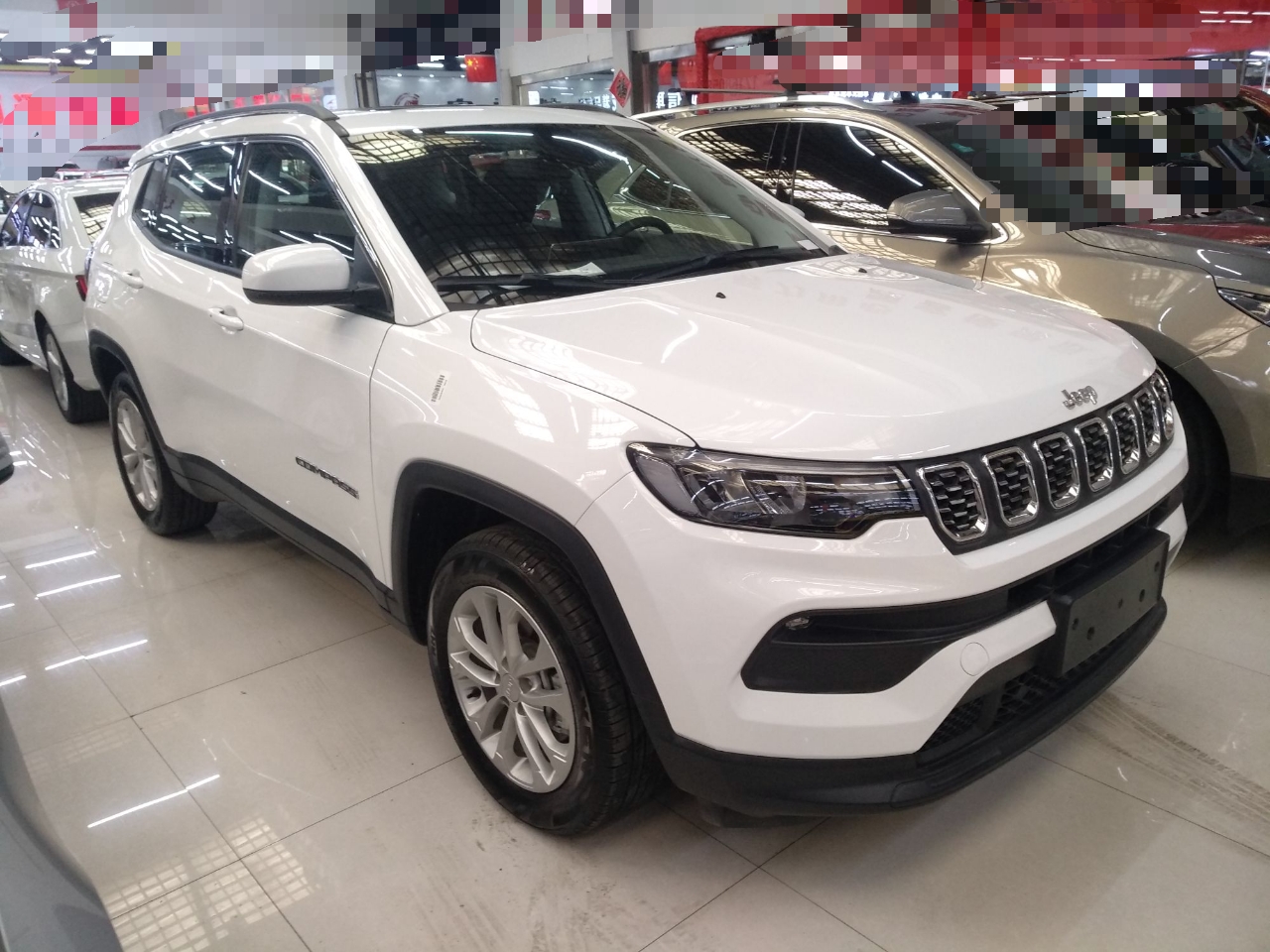 Jeep 指南者 2021款 220T 自动精英版