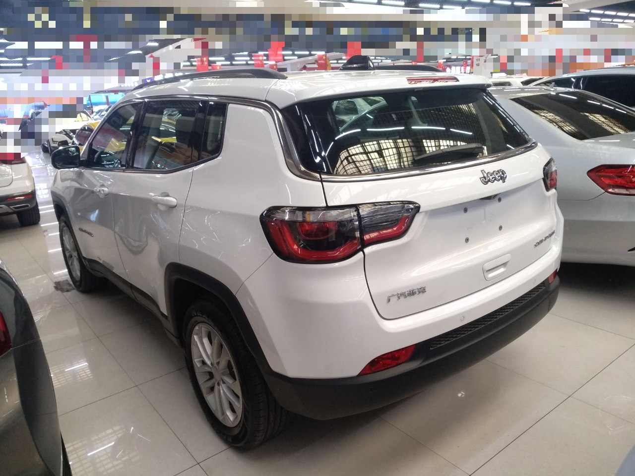 Jeep 指南者 2021款 220T 自动精英版