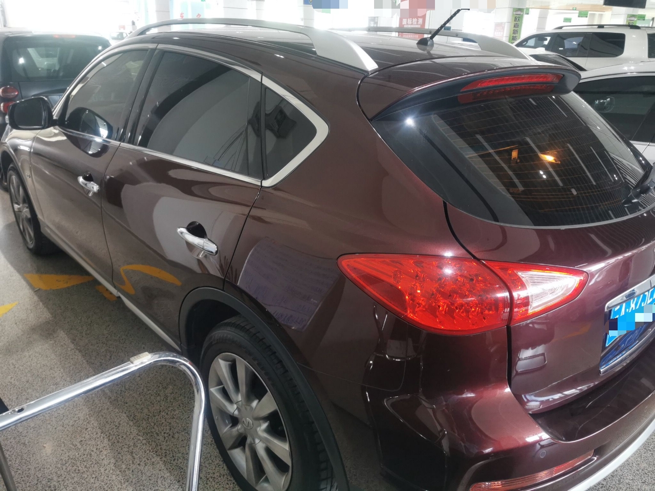 英菲尼迪QX50 2015款 2.5L 舒适版