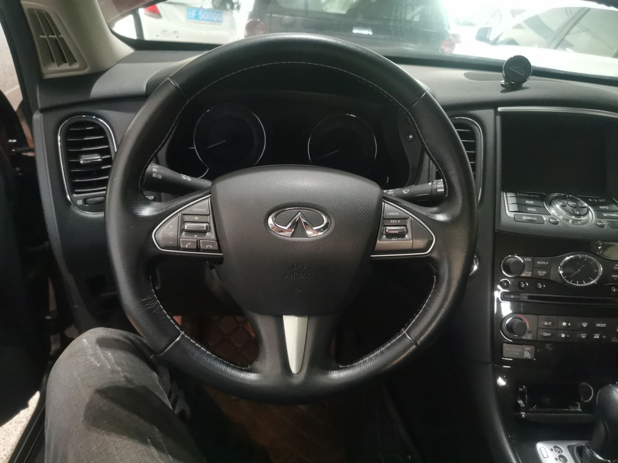 英菲尼迪QX50 2015款 2.5L 舒适版