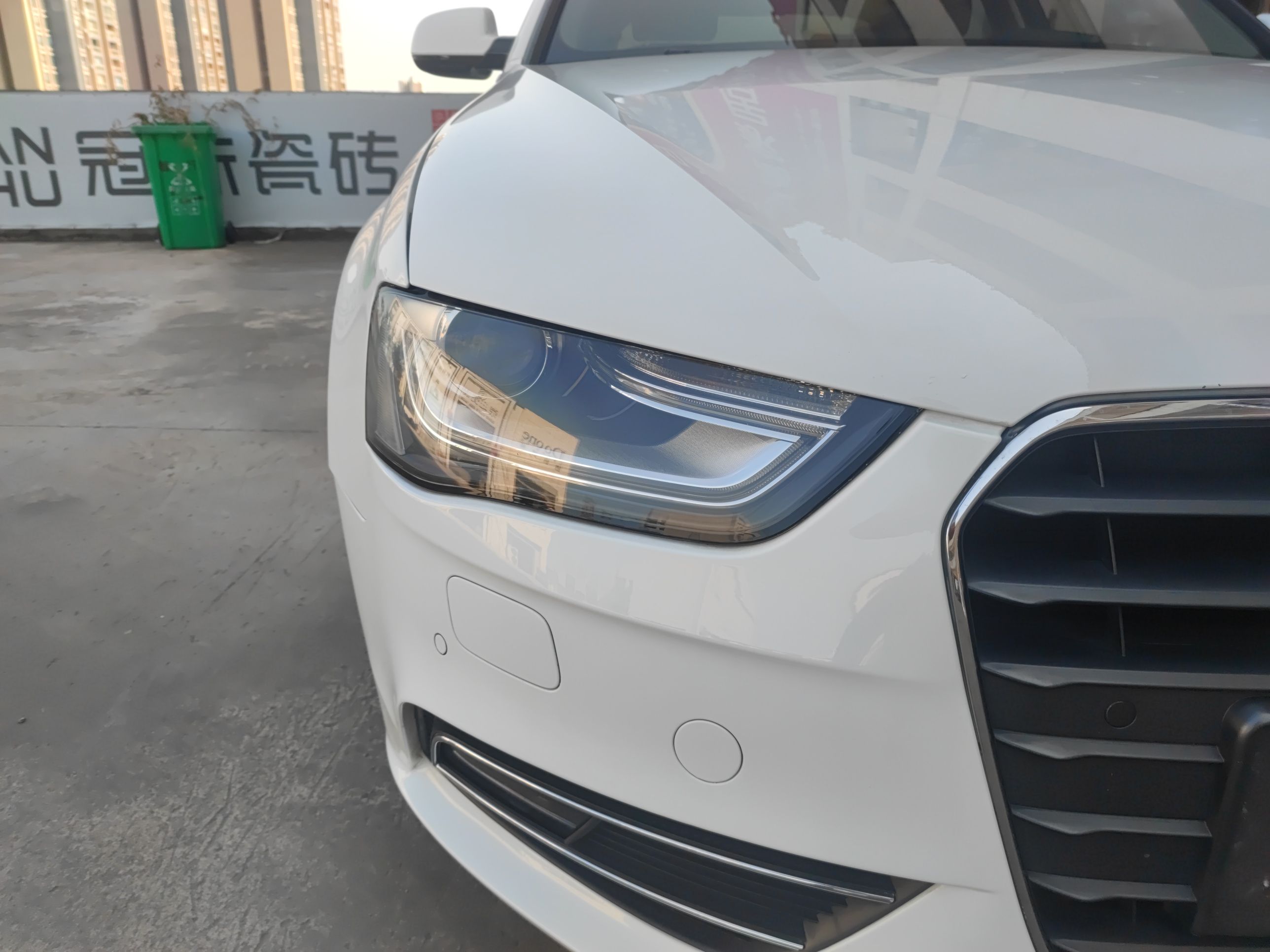 奥迪A4L 2013款 35 TFSI 自动标准型