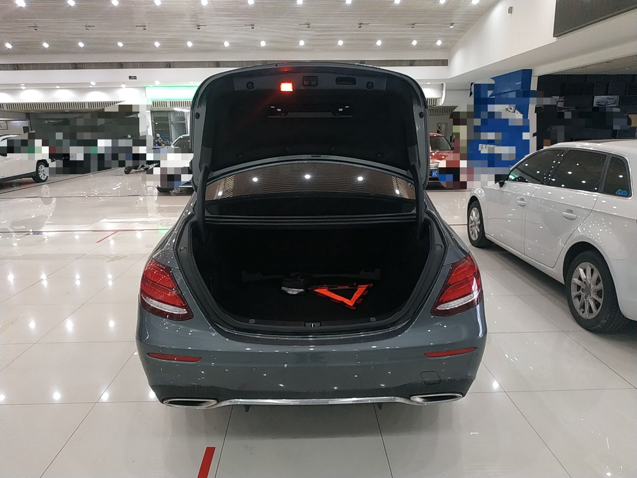 奔驰E级 2020款 E 300 L 运动时尚型