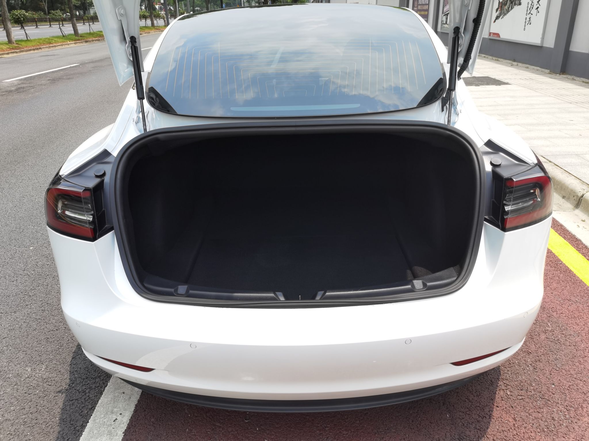 特斯拉 Model 3 2019款 标准续航后驱升级版(进口)