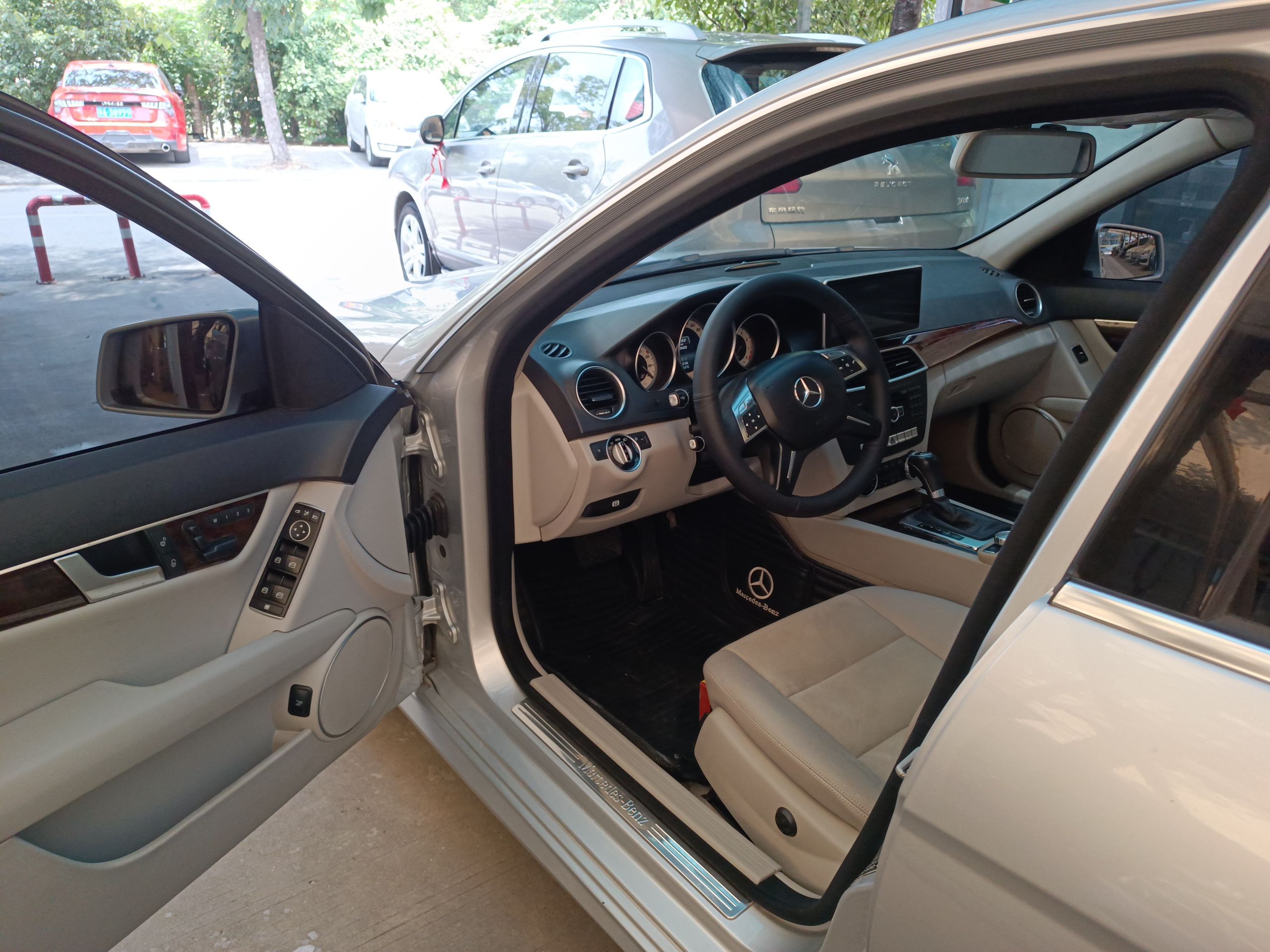 奔驰C级 2013款 C 260 CGI 优雅型