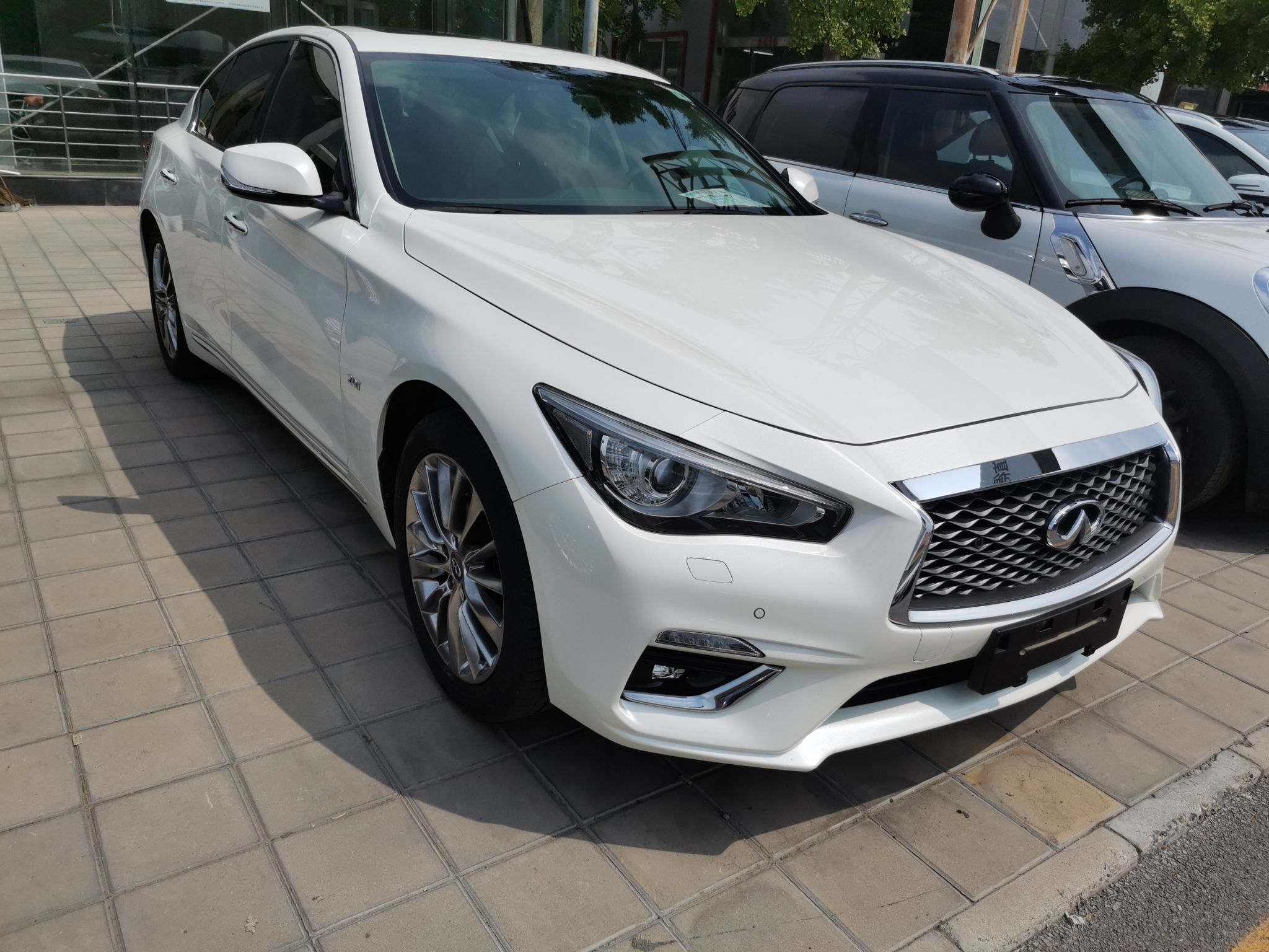 英菲尼迪Q50L 2018款 2.0T 逸享版 国VI