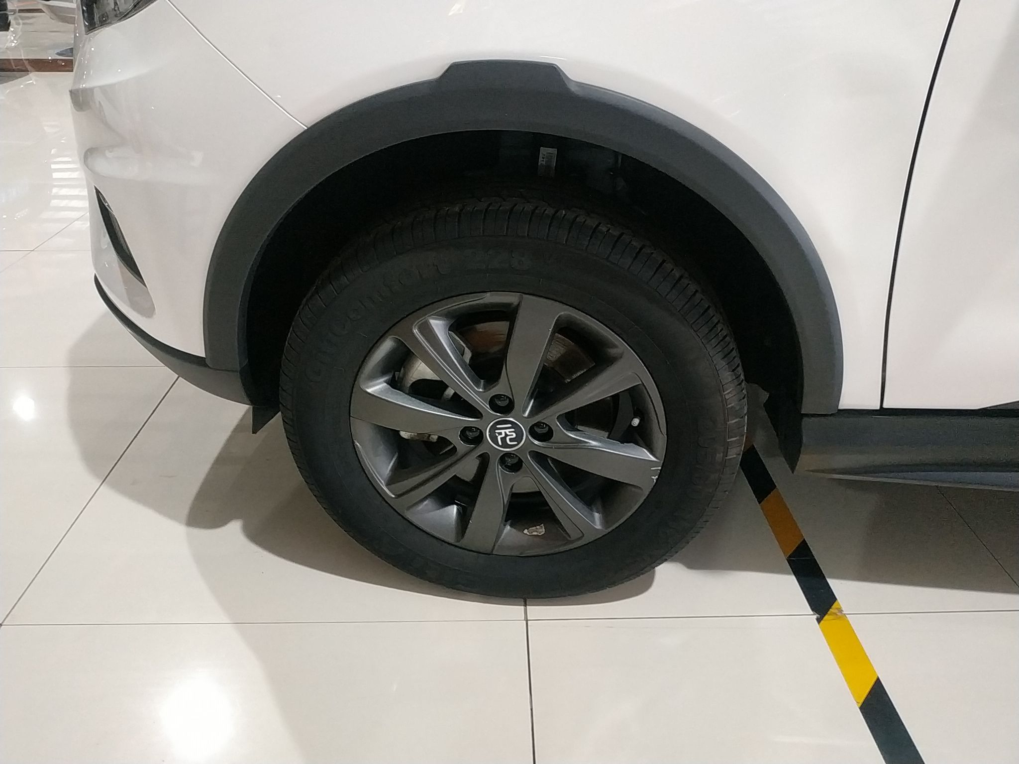 比亚迪 元新能源 2019款 EV535 智联领创型