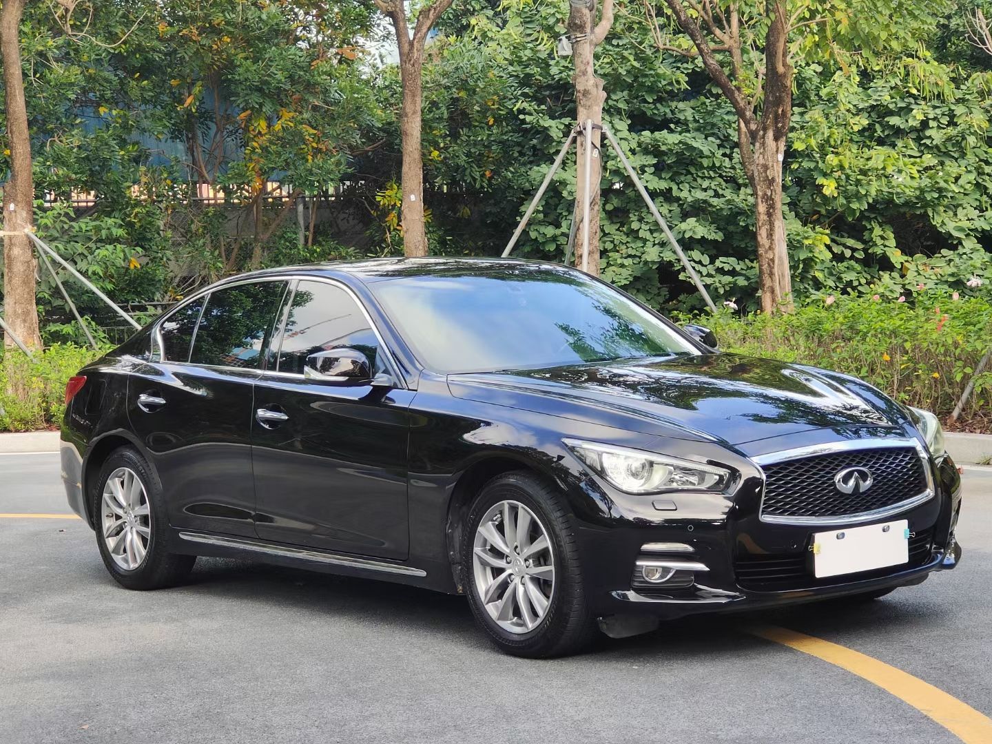 英菲尼迪Q50L 2016款 2.0T 悦享版