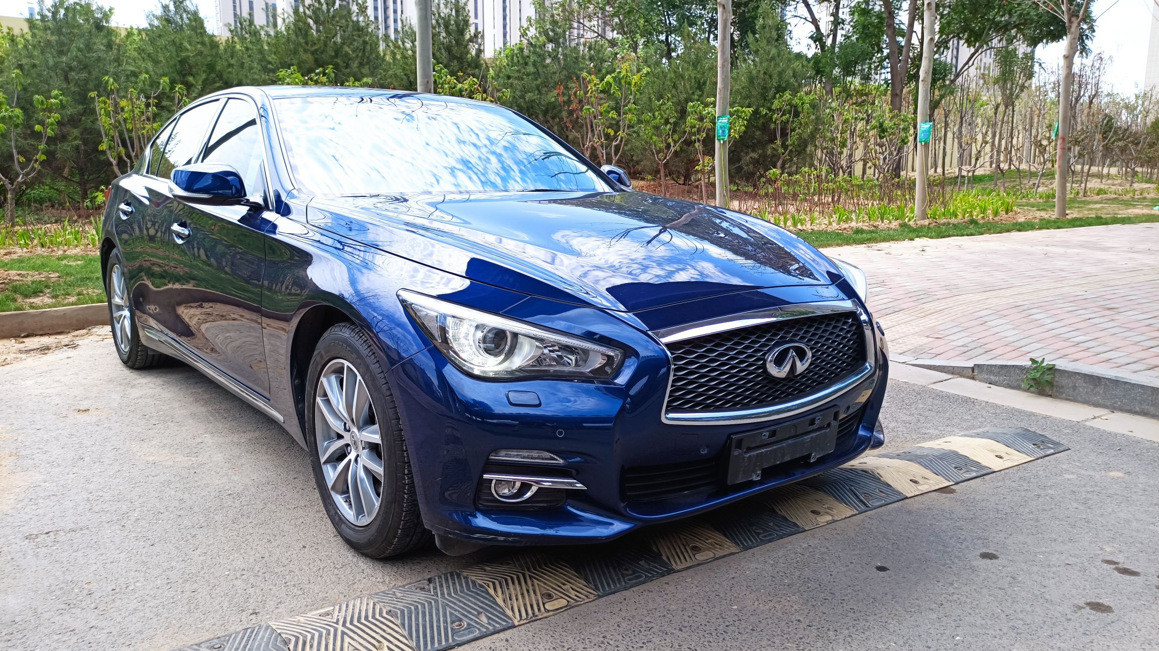 英菲尼迪Q50L 2016款 2.0T 悦享版