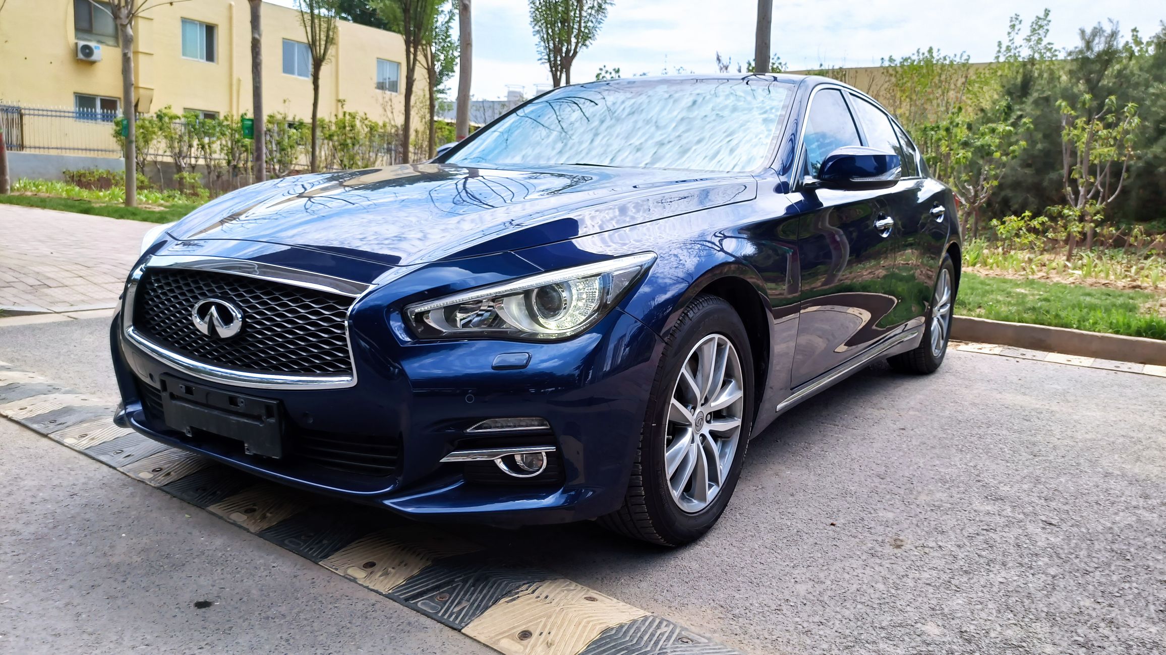 英菲尼迪Q50L 2016款 2.0T 悦享版