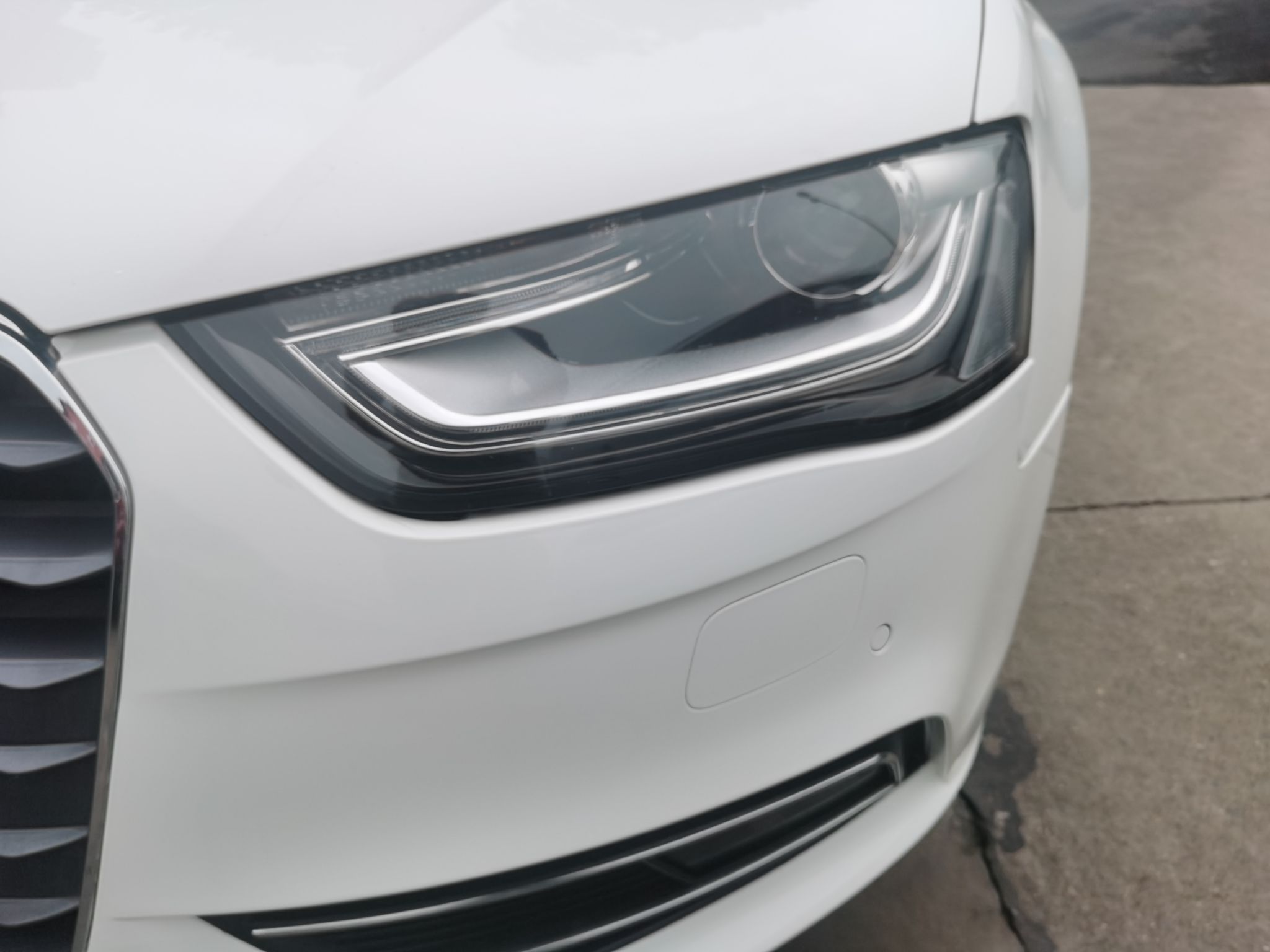 奥迪A4L 2013款 35 TFSI 自动舒适型