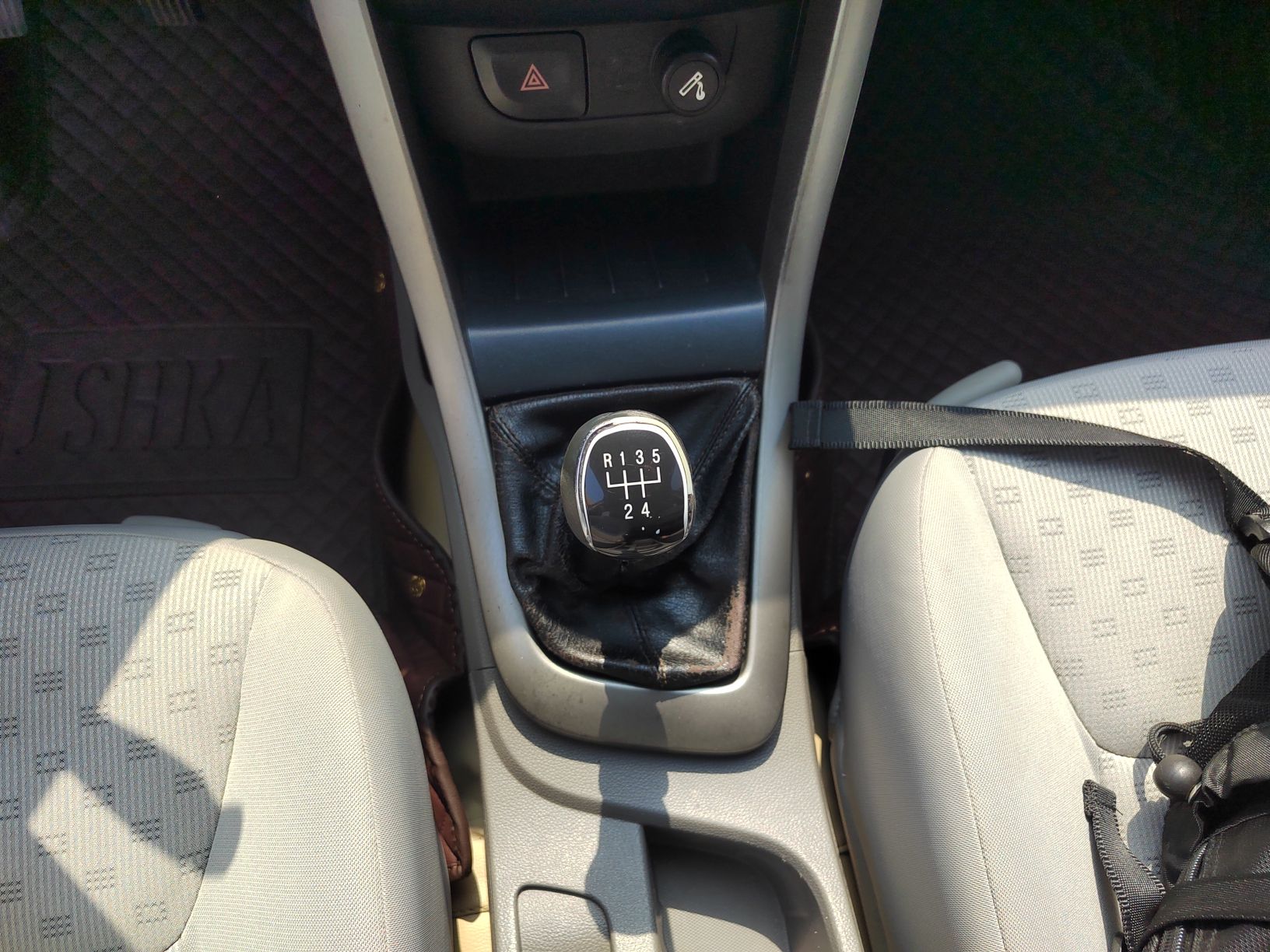 宝骏630 2011款 1.5L 手动标准型