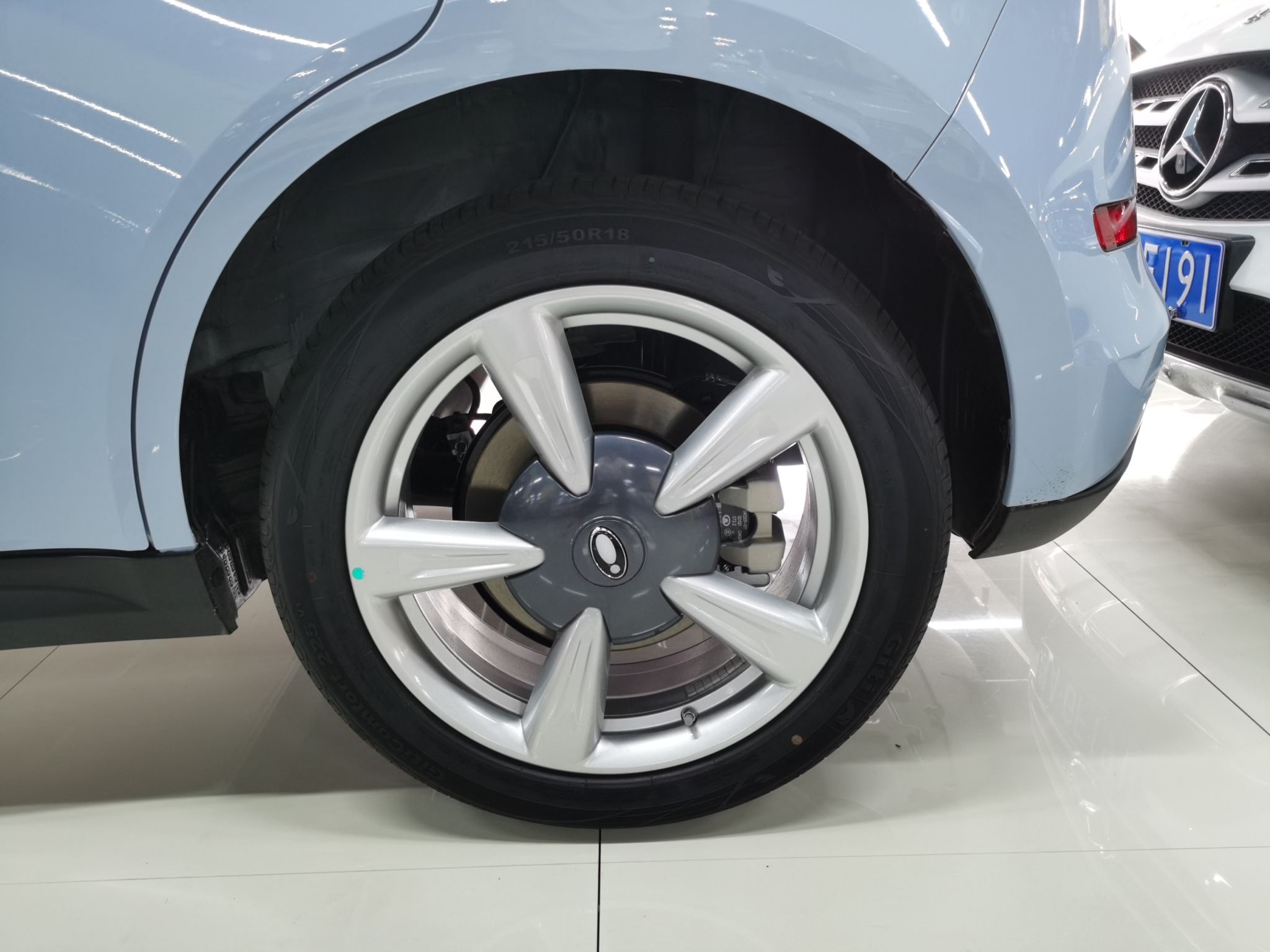 欧拉好猫 2022款 莫兰迪版 400km标准续航 豪华型 三元锂