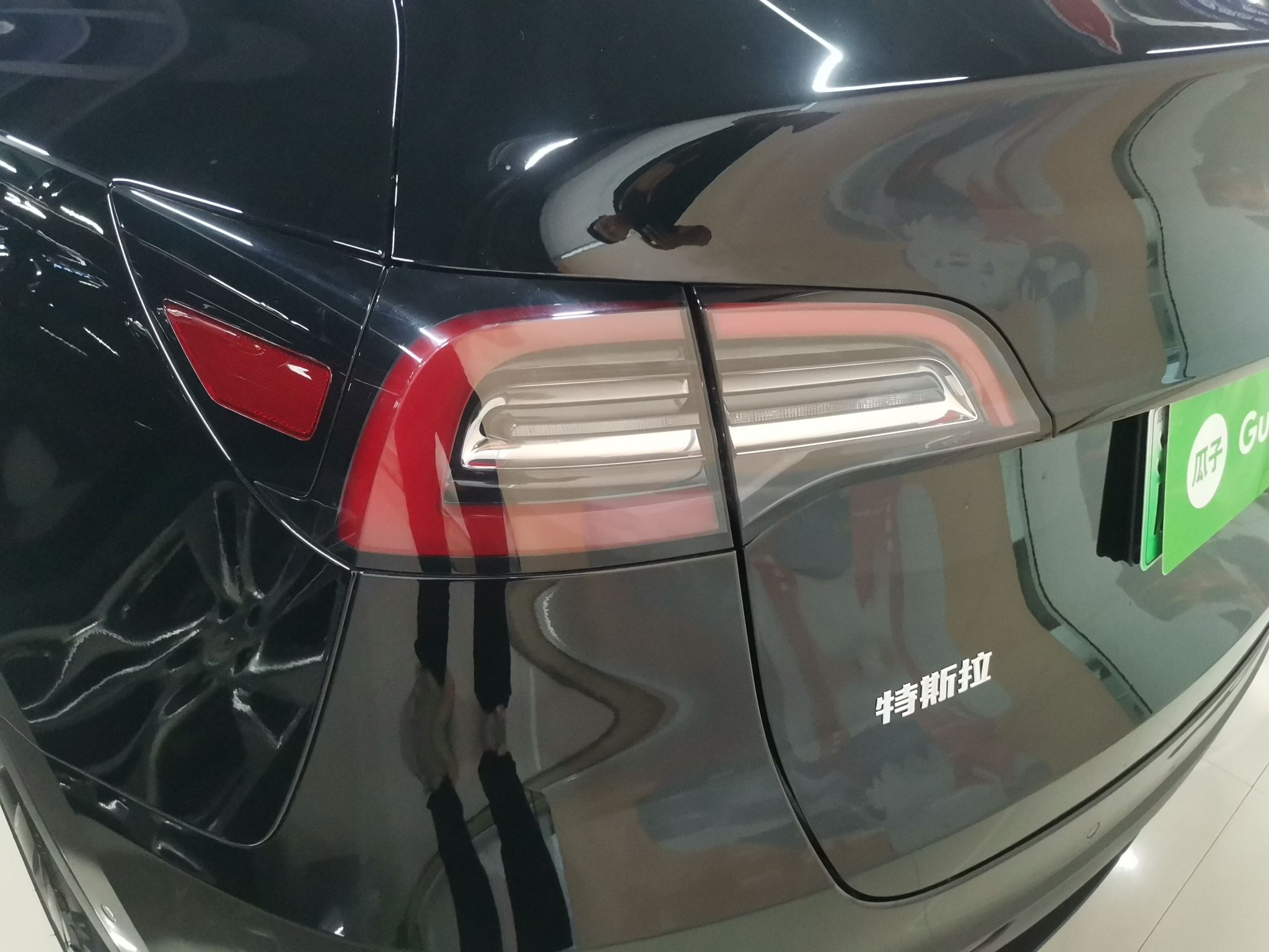 特斯拉 Model Y 2021款 标准续航后驱版