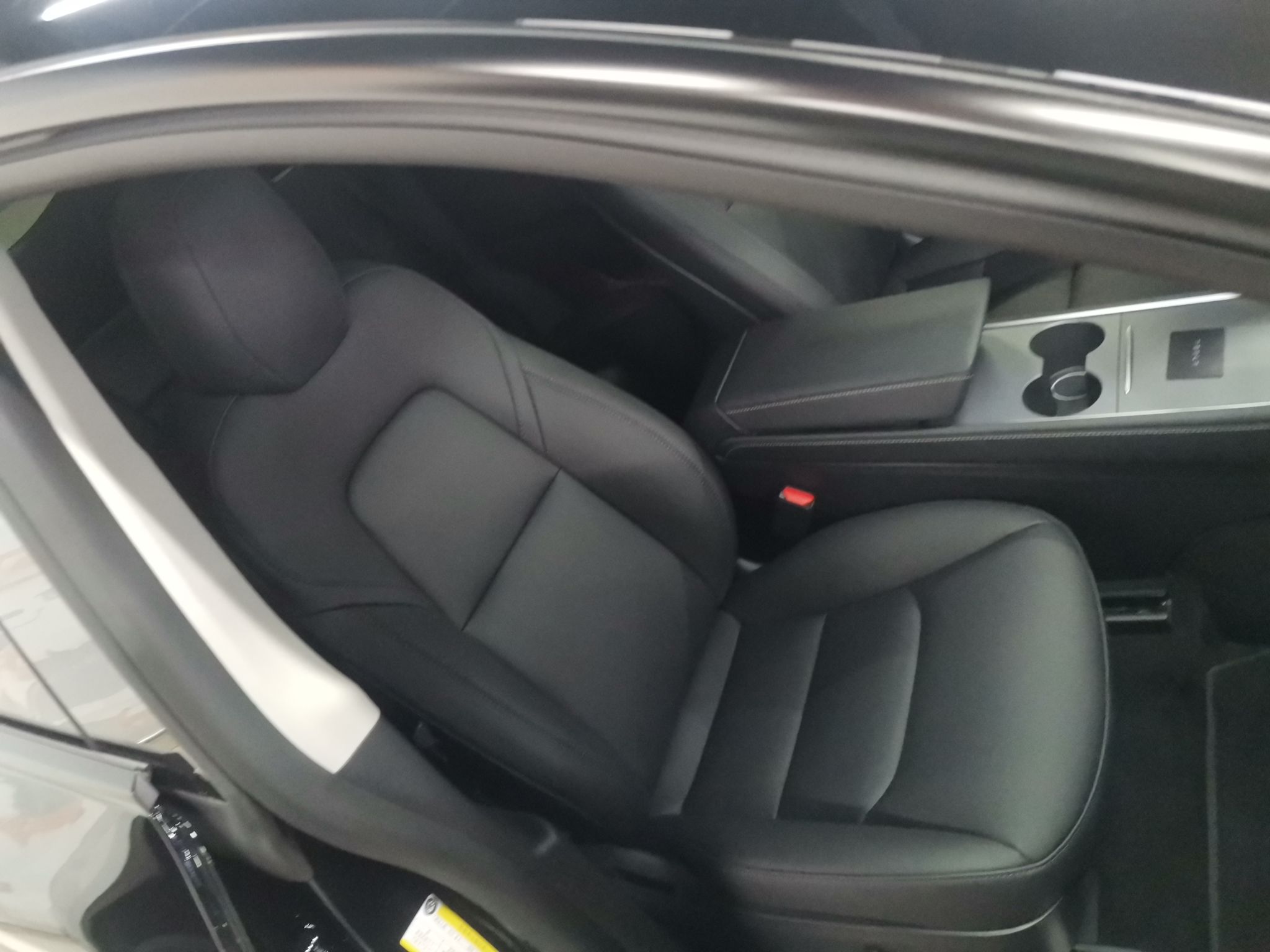 特斯拉 Model Y 2021款 标准续航后驱版