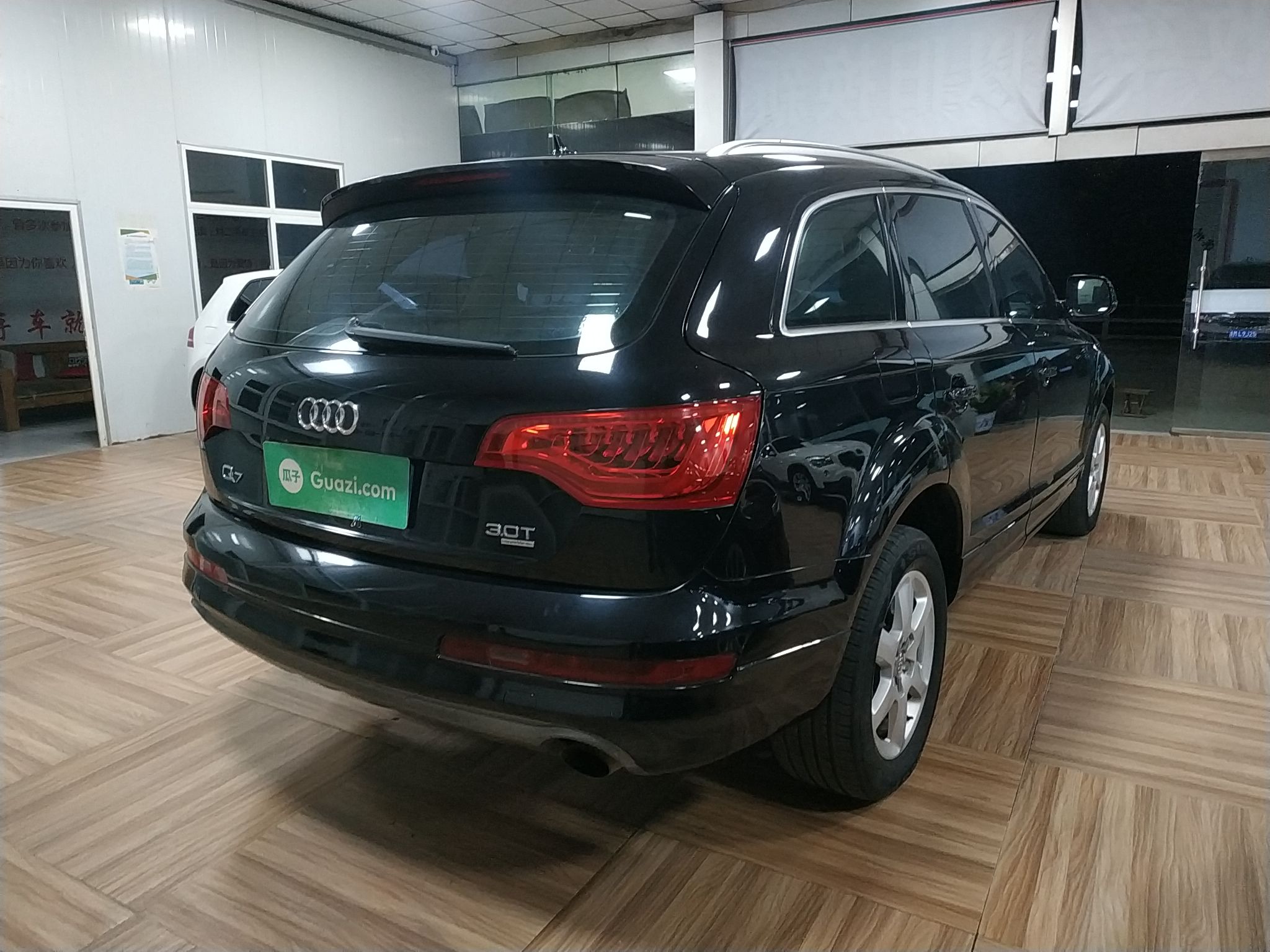 奥迪Q7 2012款 3.0 TFSI 进取型(200kW)(进口)