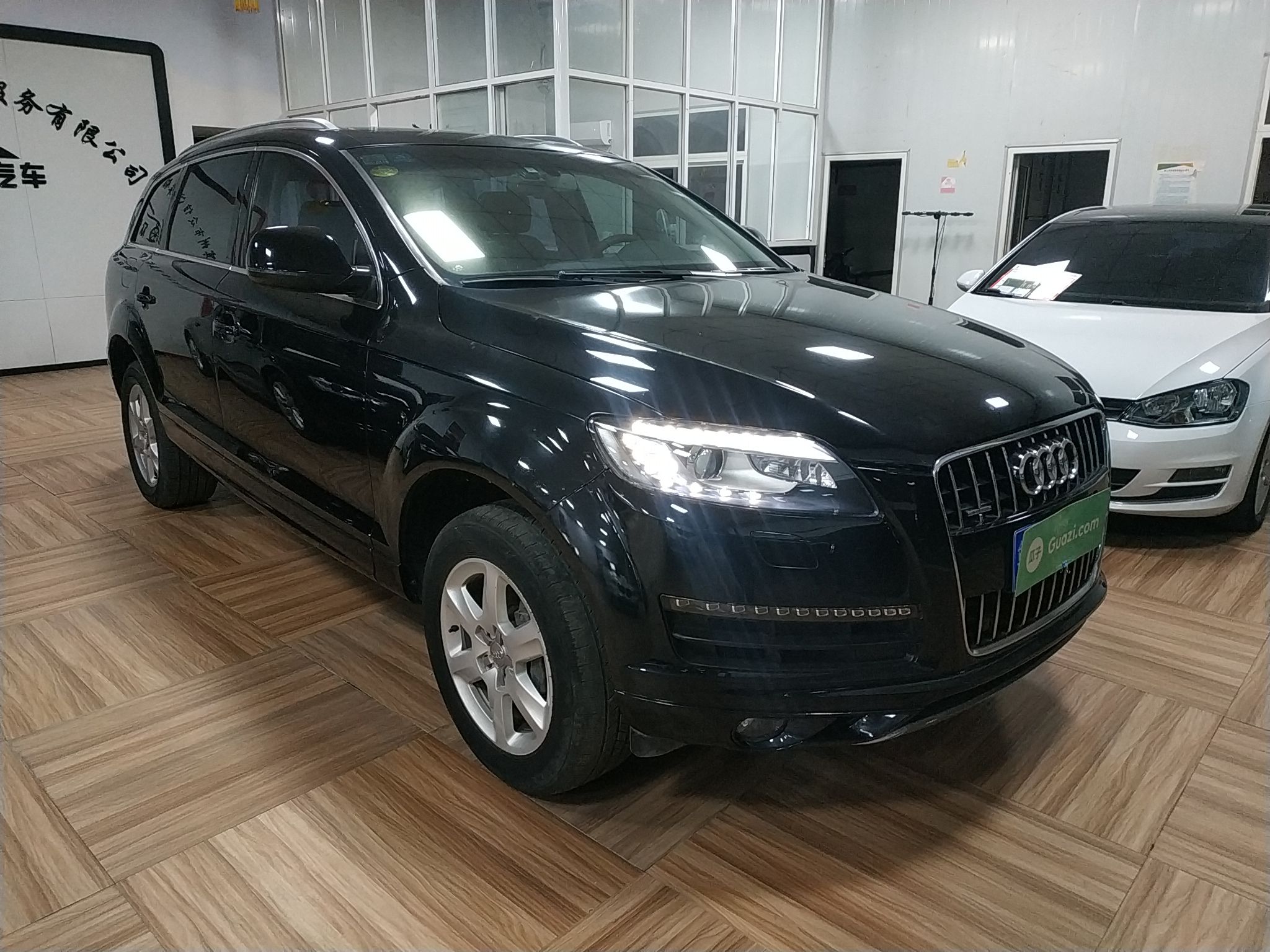 奥迪Q7 2012款 3.0 TFSI 进取型(200kW)(进口)