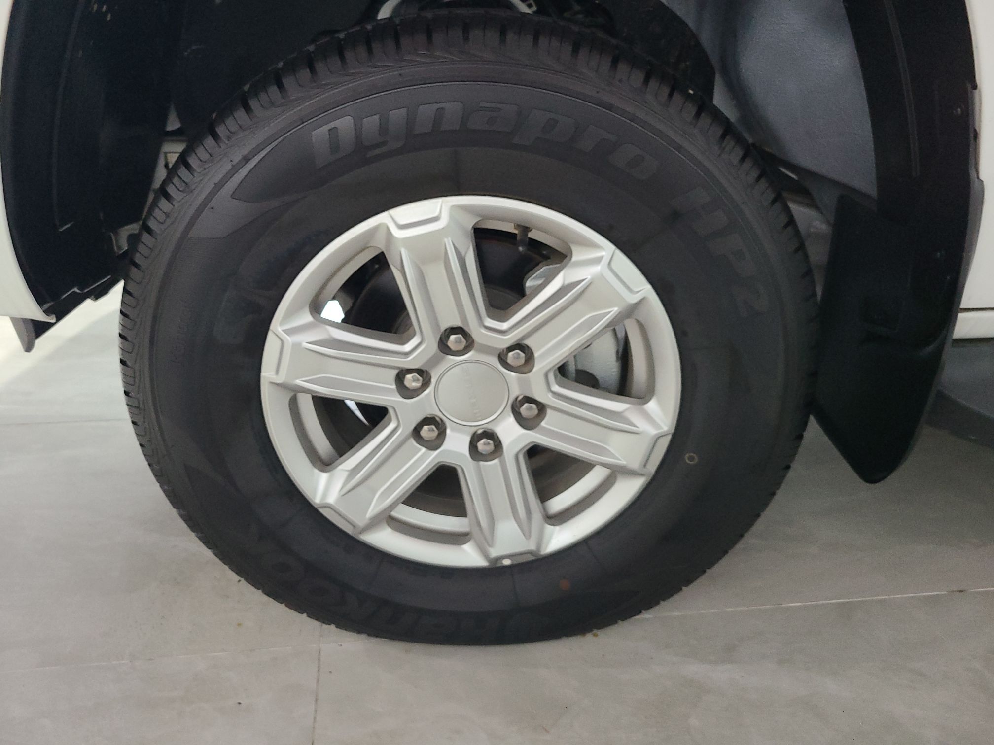 上汽MAXUS 上汽大通T70 2020款 2.0T汽油自动两驱精英型标厢高底盘