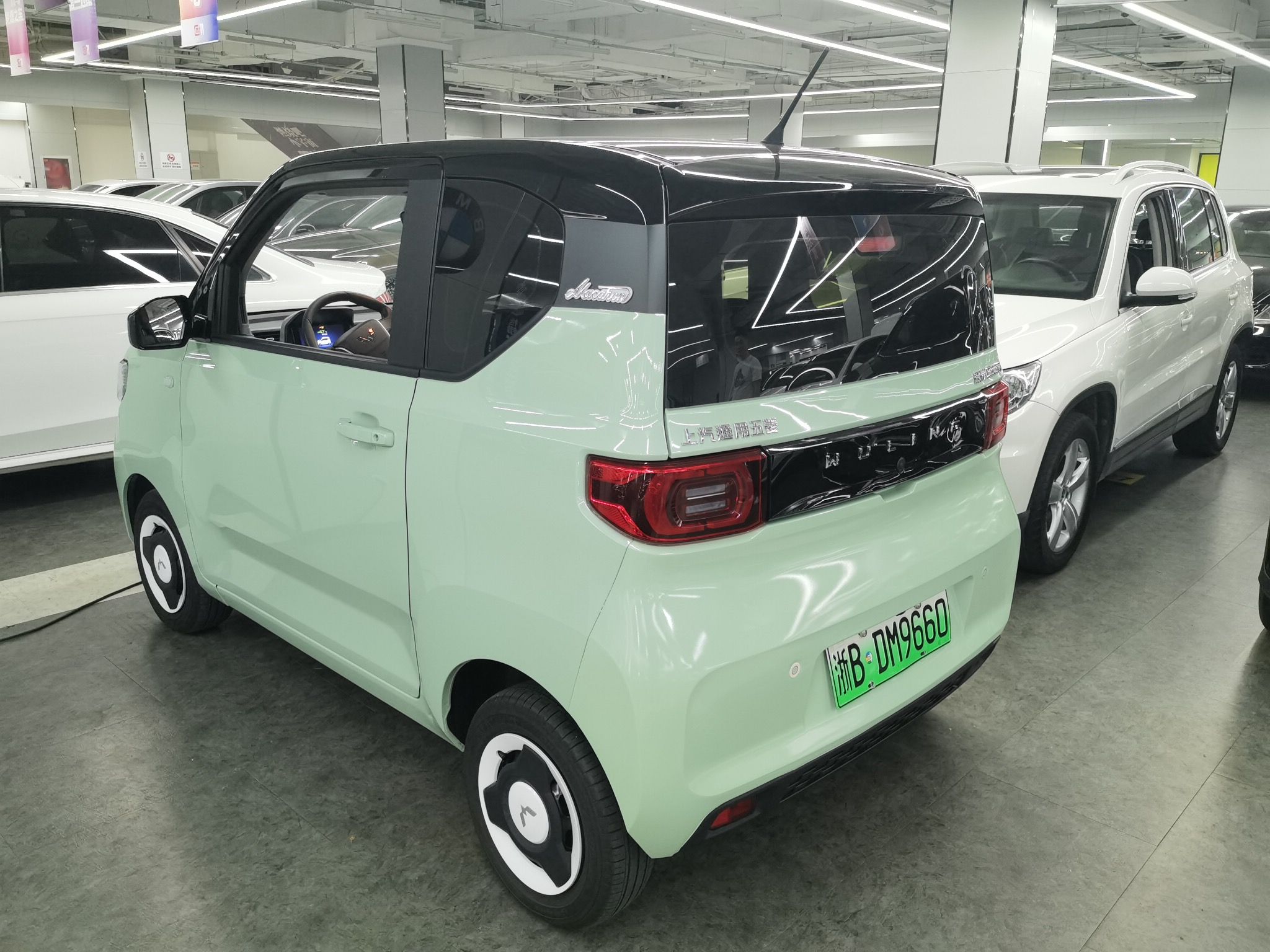 五菱汽车 宏光MINI EV 2022款 马卡龙臻享款 磷酸铁锂