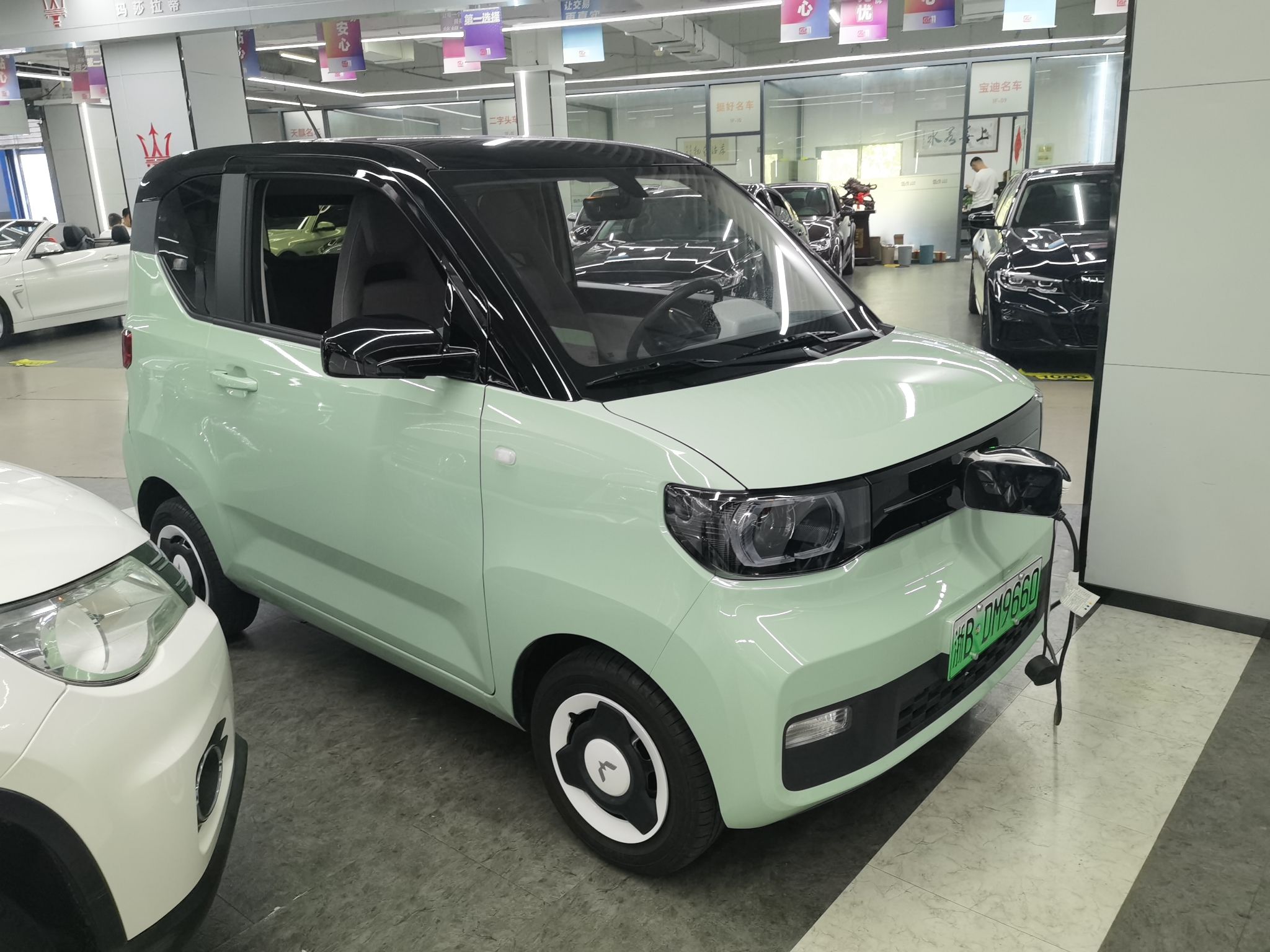 五菱汽车 宏光MINI EV 2022款 马卡龙臻享款 磷酸铁锂