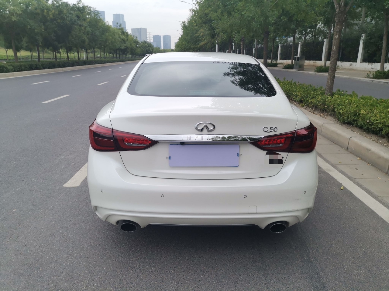 英菲尼迪Q50L 2018款 2.0T 舒适版 国VI