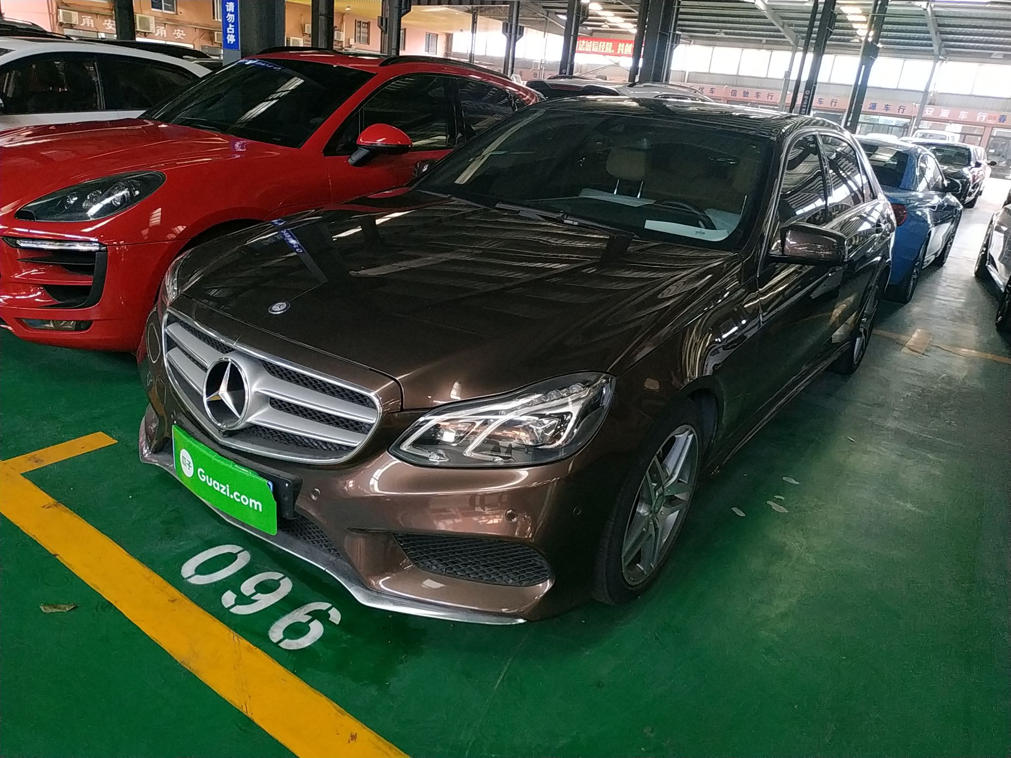 奔驰E级 2014款 改款 E 260 L 运动豪华型