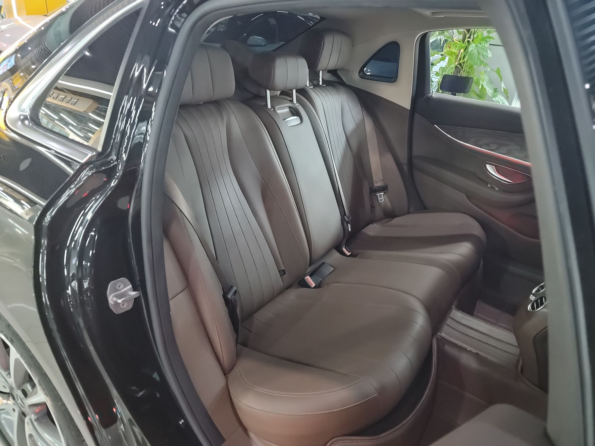 奔驰E级 2020款 改款 E 260 L 4MATIC