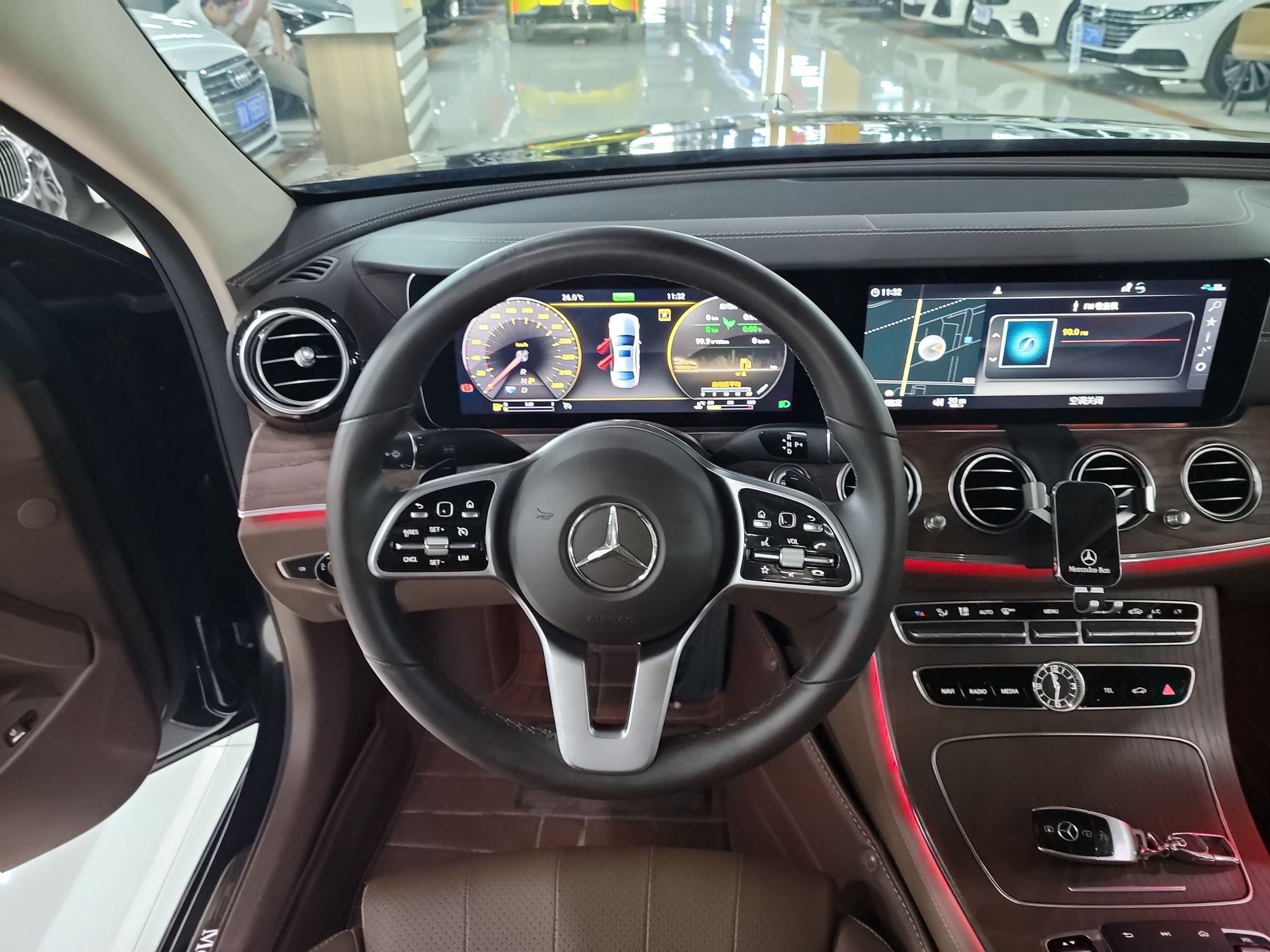 奔驰E级 2020款 改款 E 260 L 4MATIC