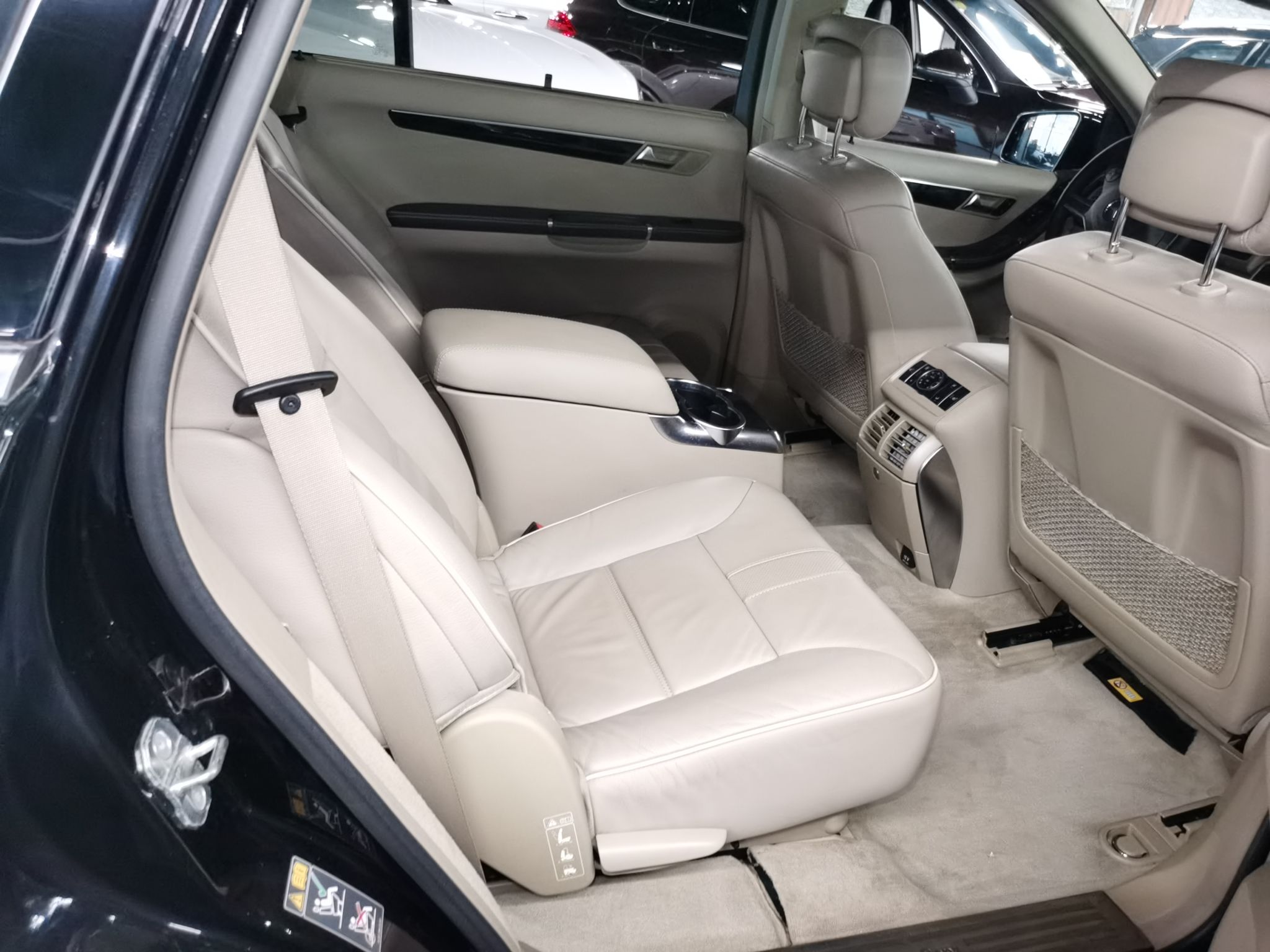 奔驰R级 2014款 R 400 4MATIC 商务型(进口)