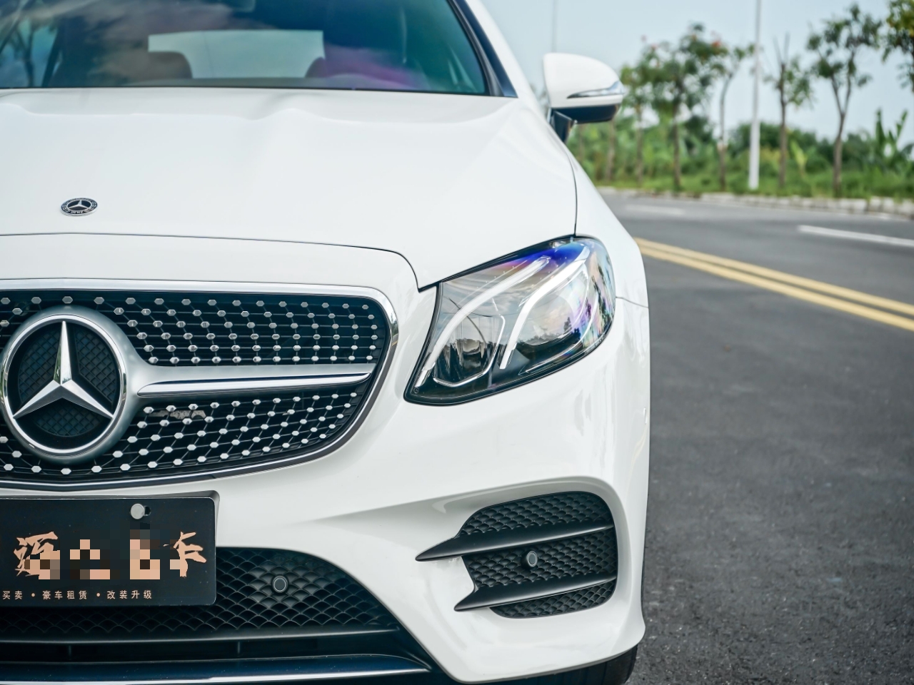 奔驰E级 2018款 E 200 轿跑车(进口)