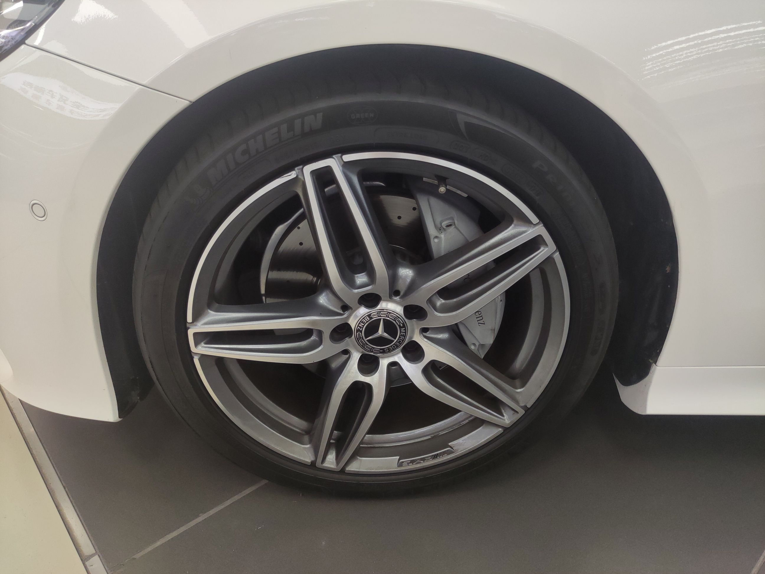 奔驰E级 2018款 E 200 轿跑车(进口)