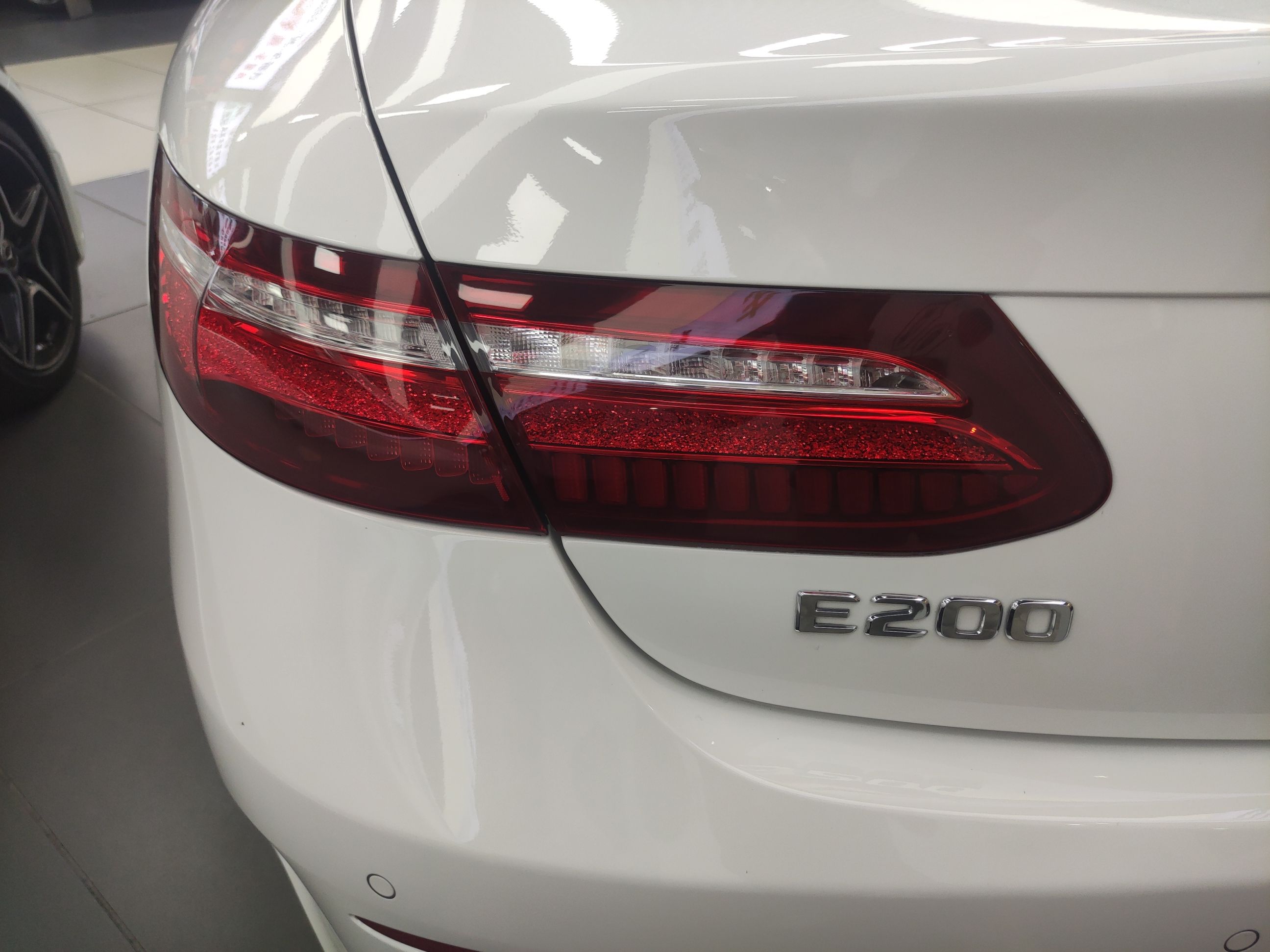 奔驰E级 2018款 E 200 轿跑车(进口)