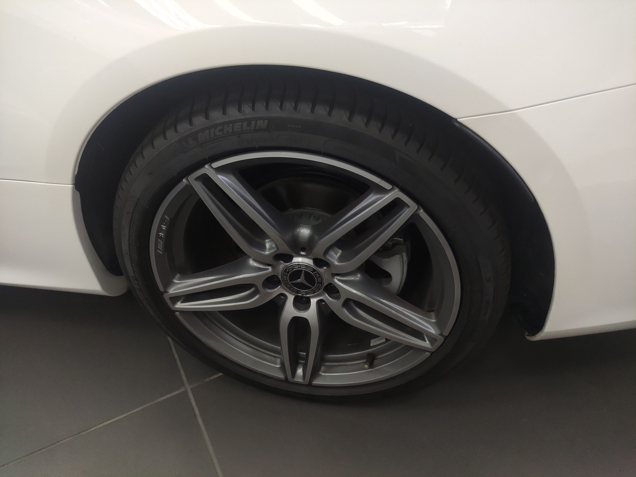 奔驰E级 2018款 E 200 轿跑车(进口)