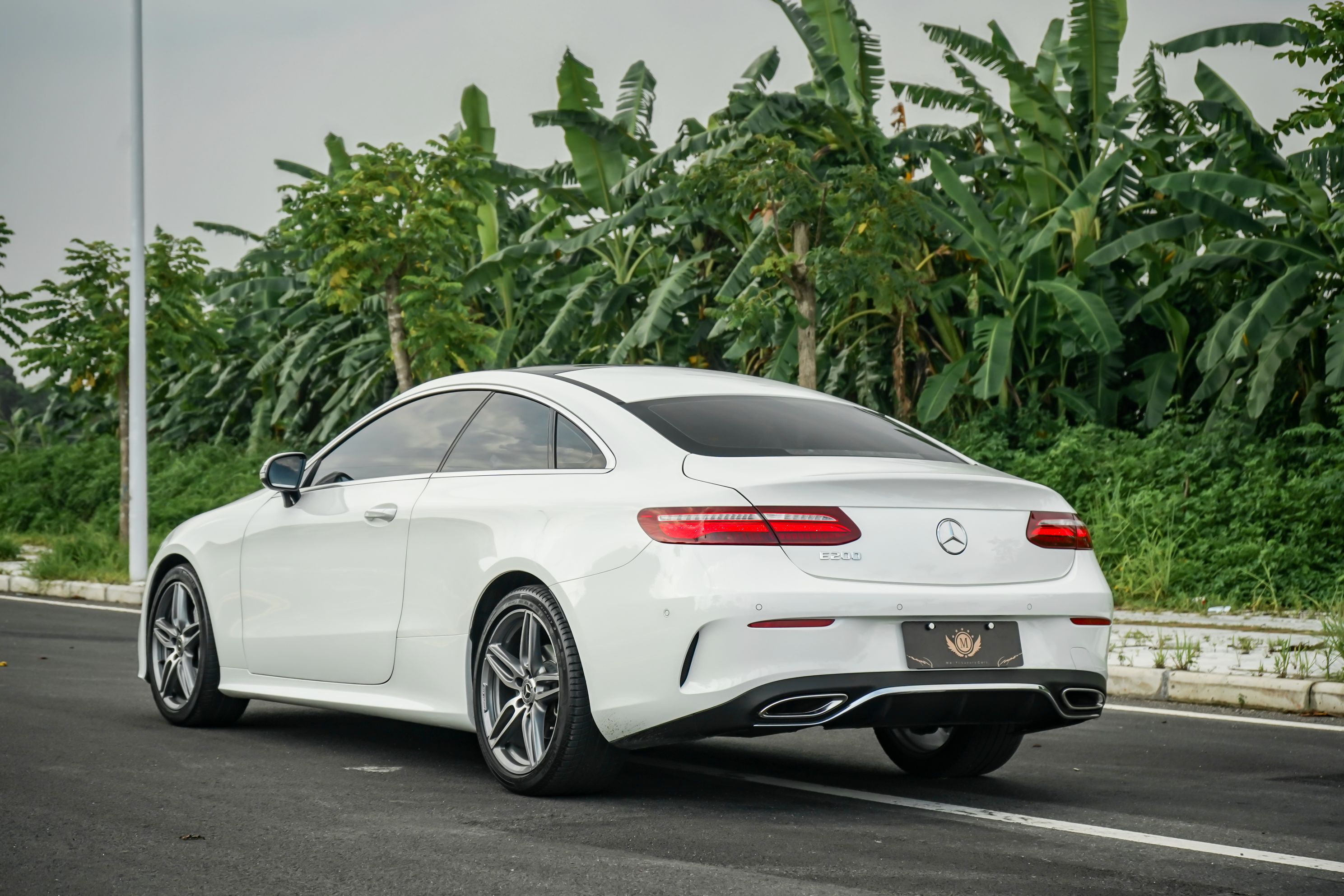 奔驰E级 2018款 E 200 轿跑车(进口)