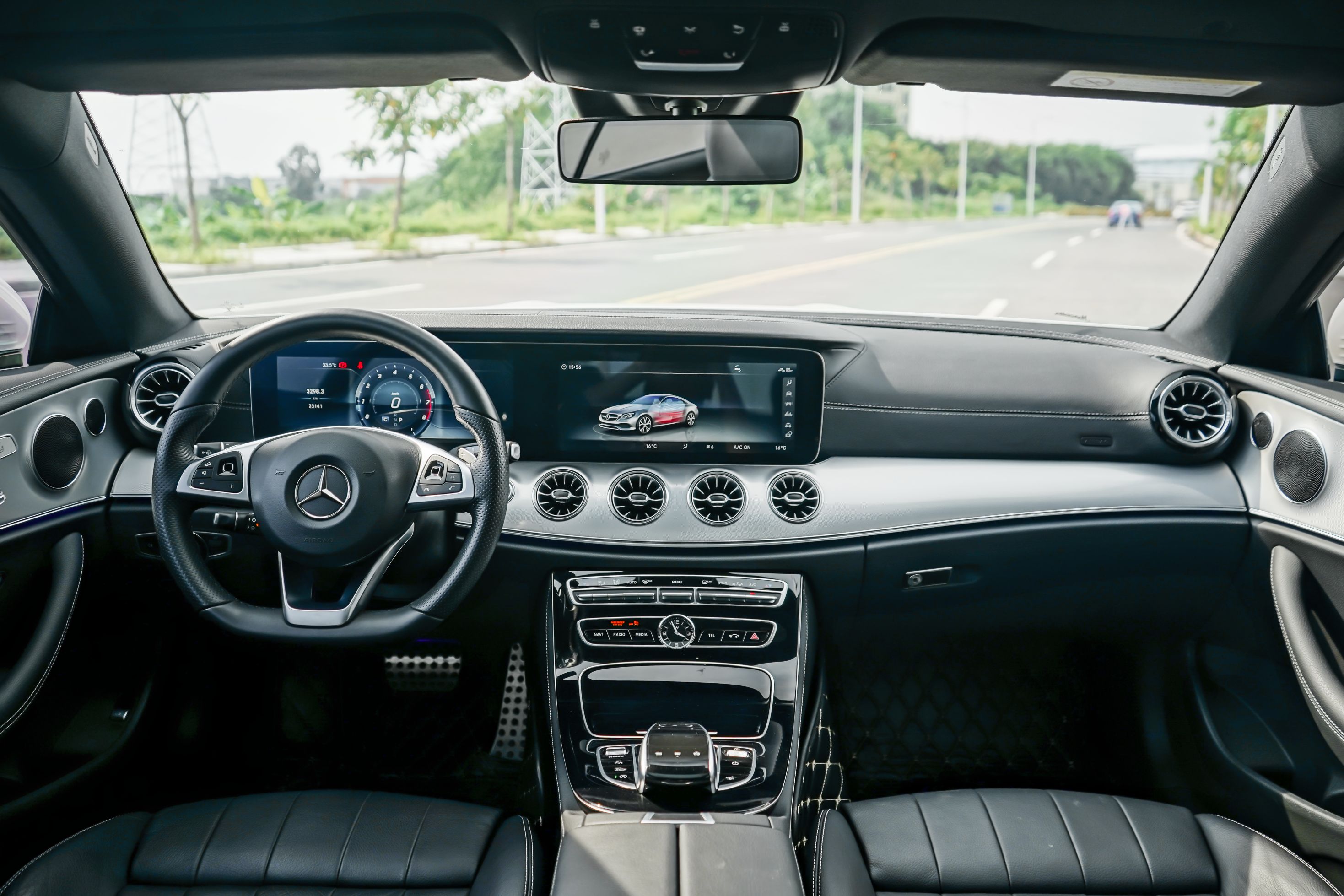 奔驰E级 2018款 E 200 轿跑车(进口)